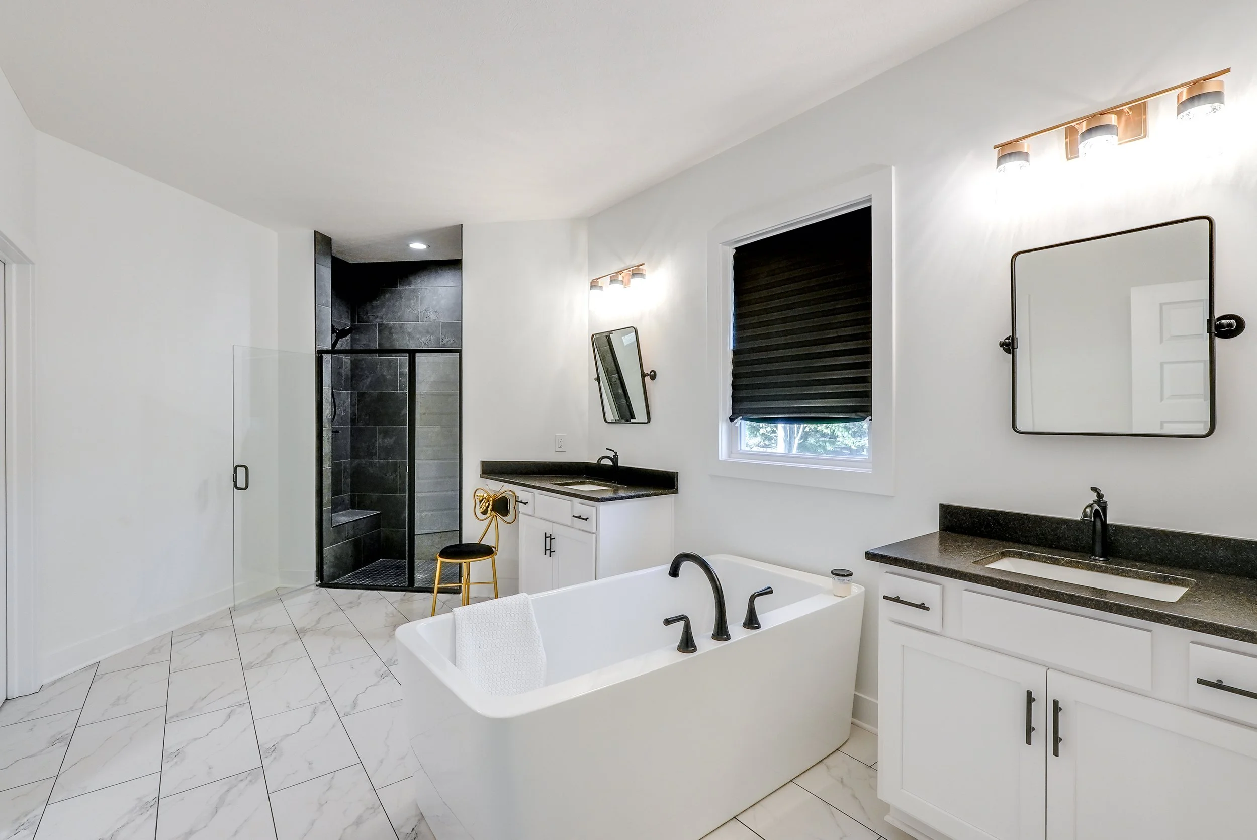 8876 Blitzen Rd NW-3.jpg