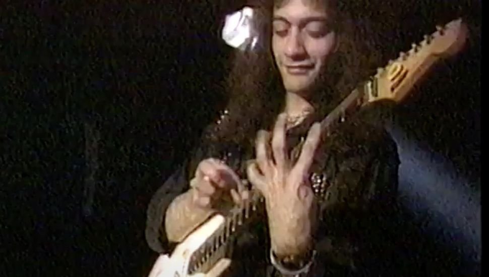 Vito Bratta (1961-)