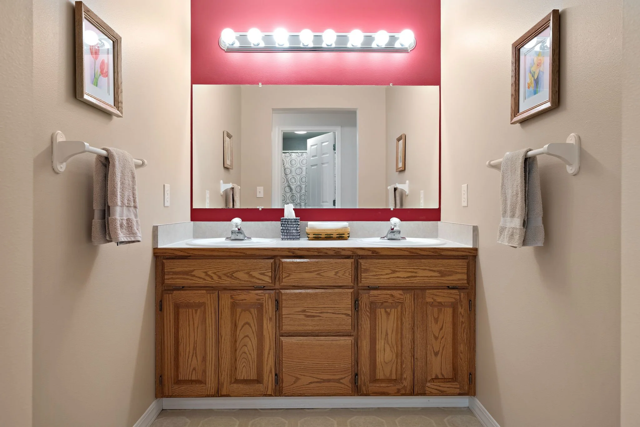 55-web-or-mls-Newman Lake - 43.jpg