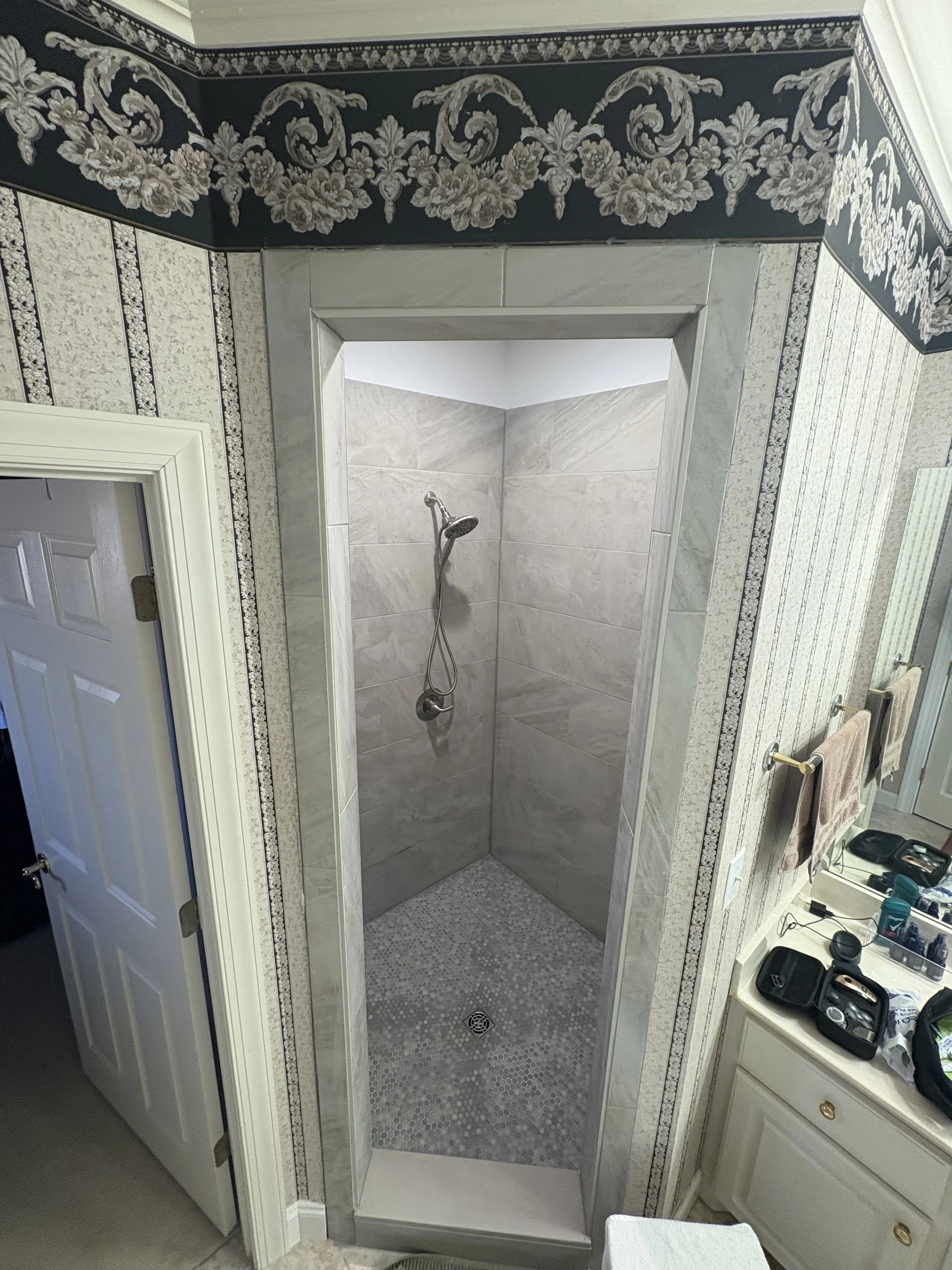 Shower Tile (Complete) (Door yet to be installed*) 