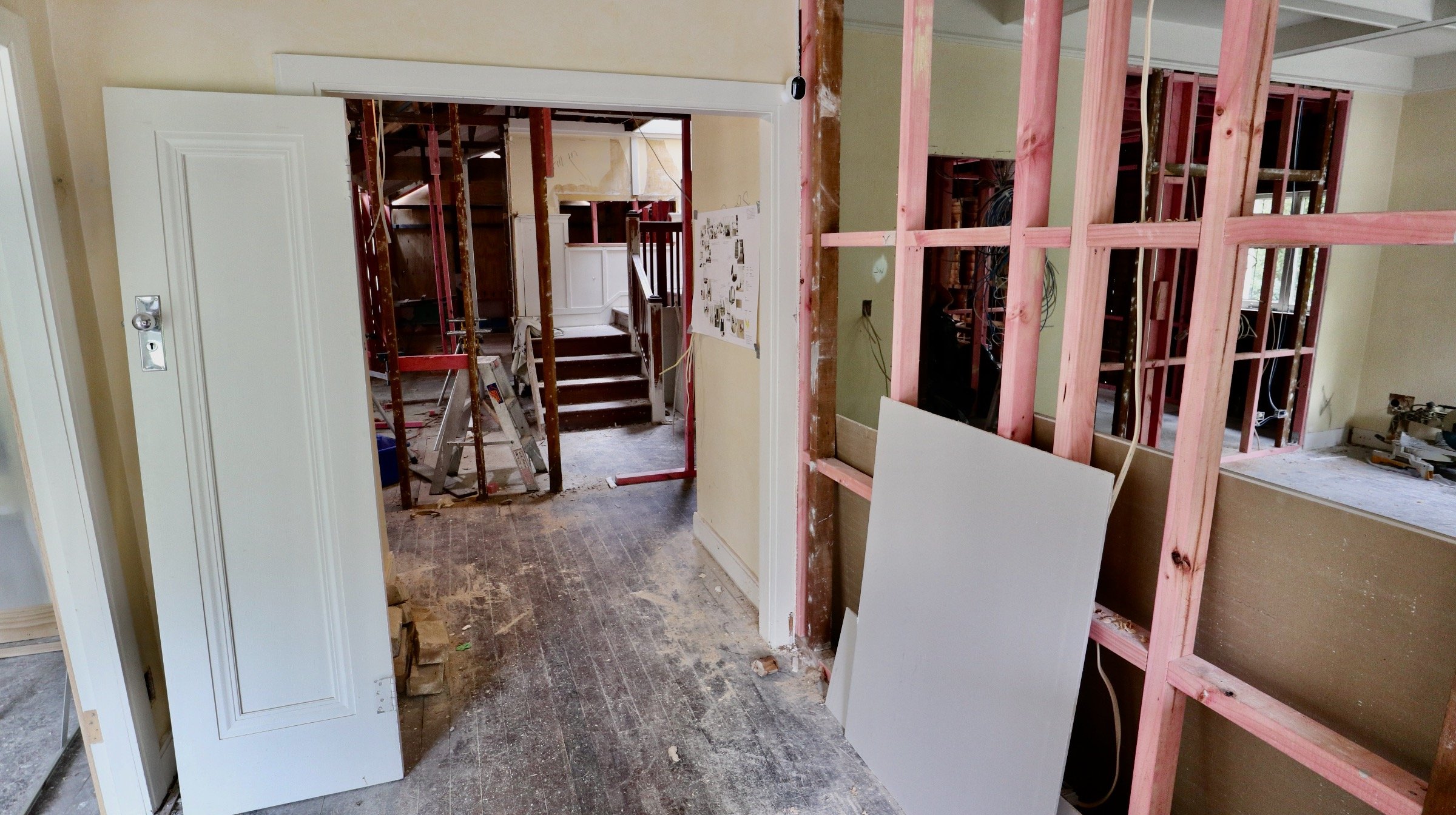 Californian bungalow renovation in Auckland with restored timber detailing