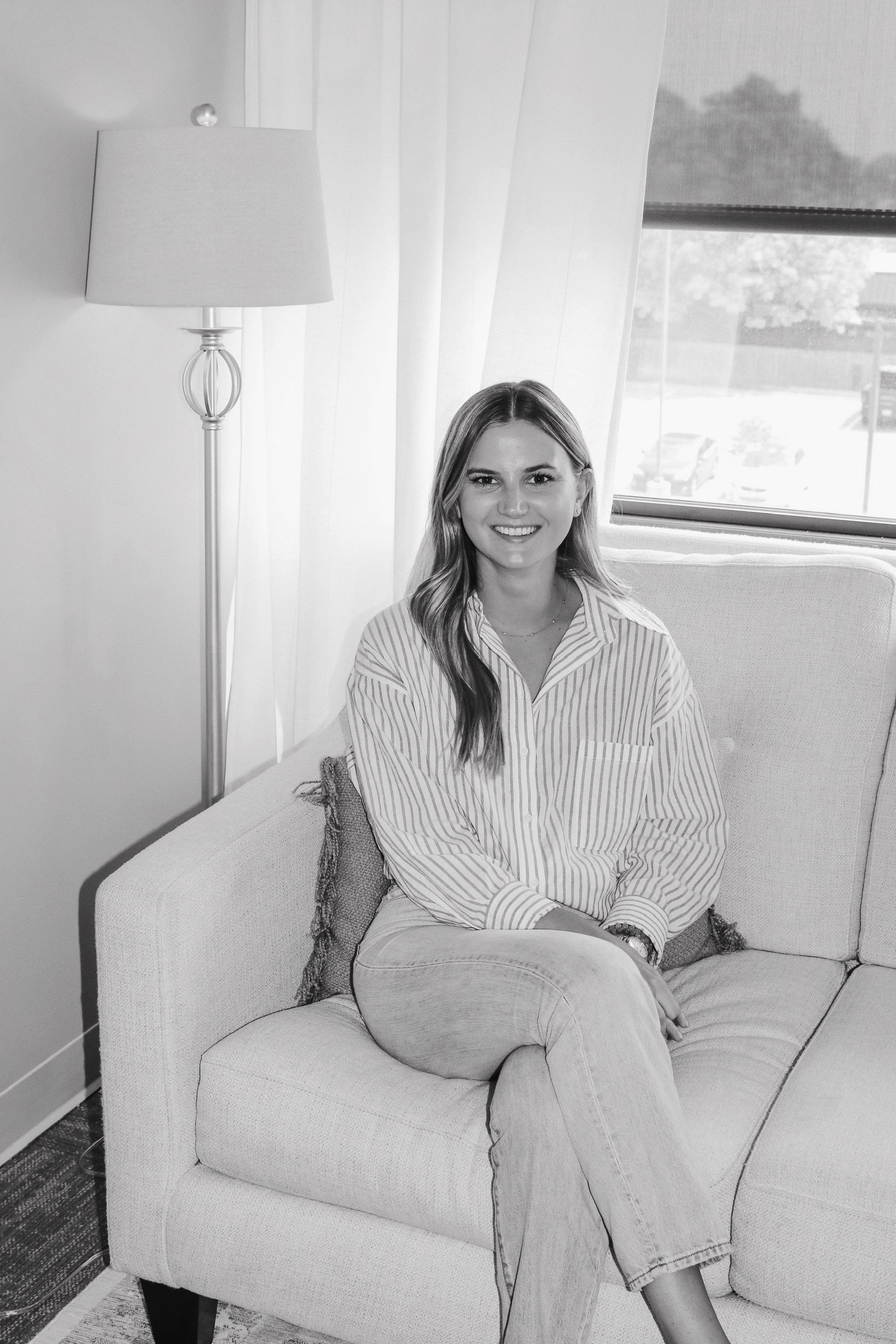 Headshot of Lenexa Kansas therapist specializing in therapy for young professionals