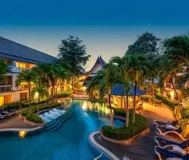Luxury Travel Trends 2026: Where to Go, What to Book &amp; How to Travel Smarter