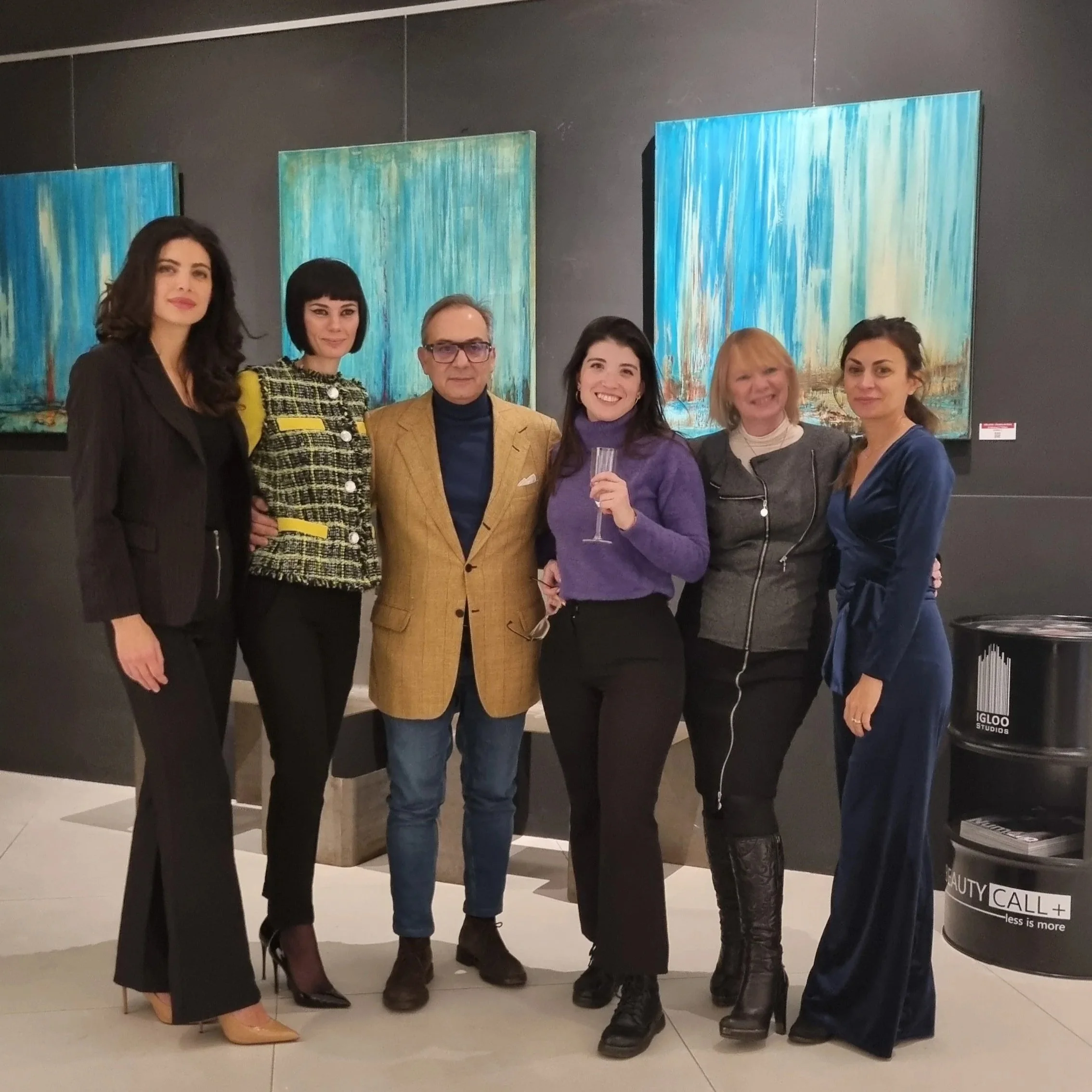 art for curators, galeries and collectors