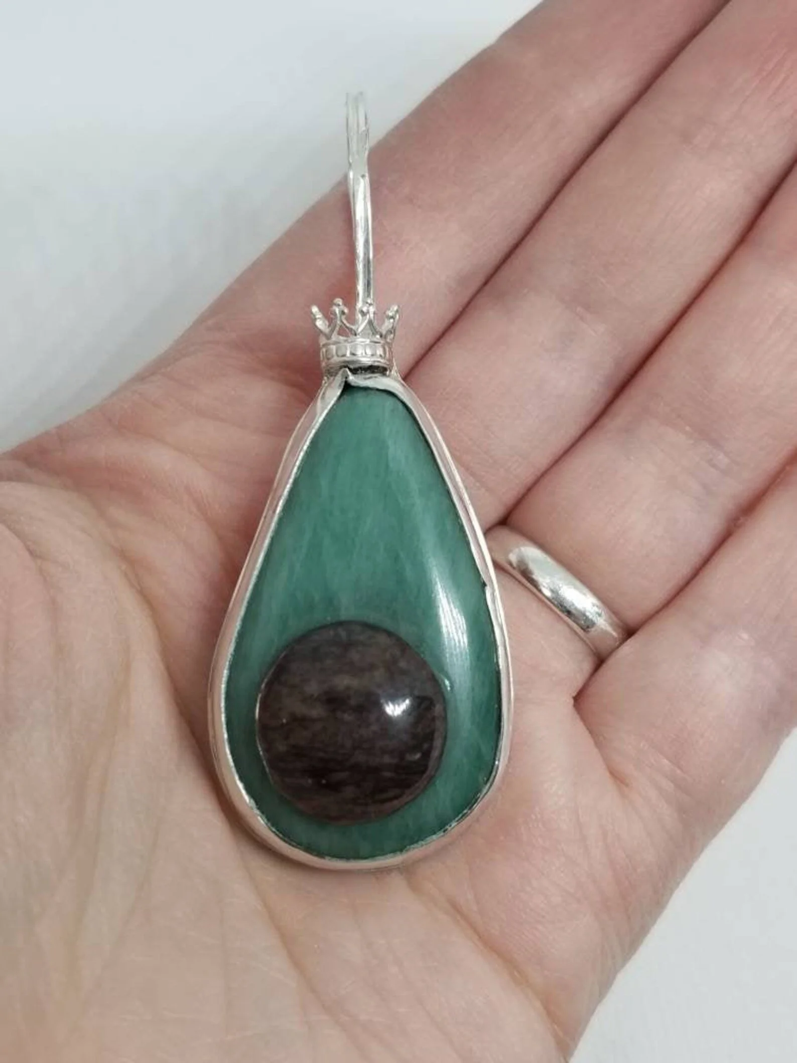 Avocado Pendant