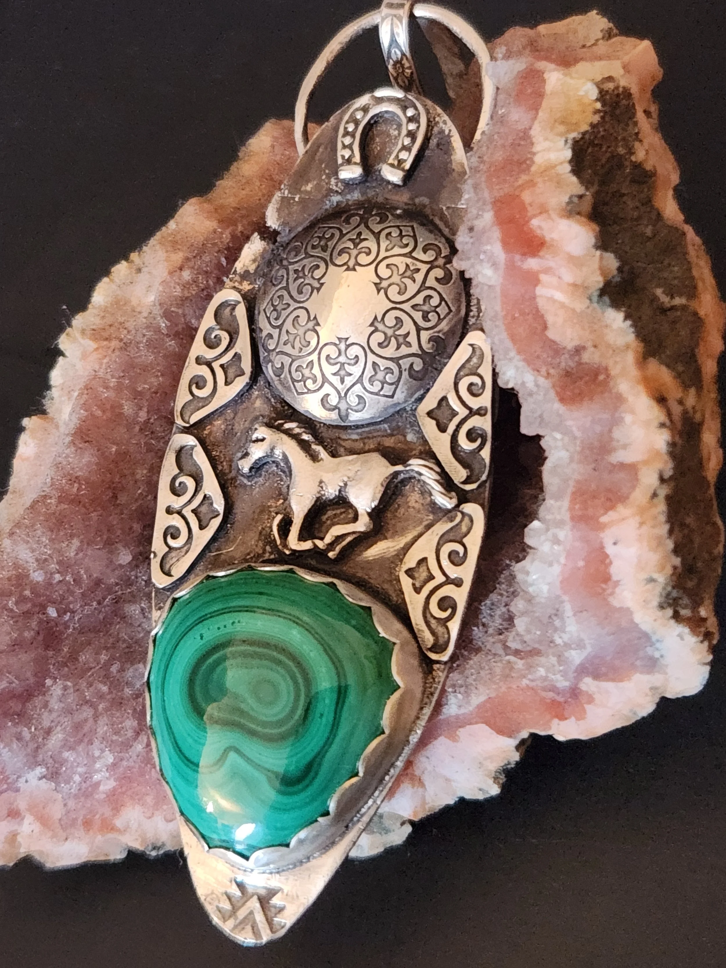 Steppe Totems 5, Green Hills