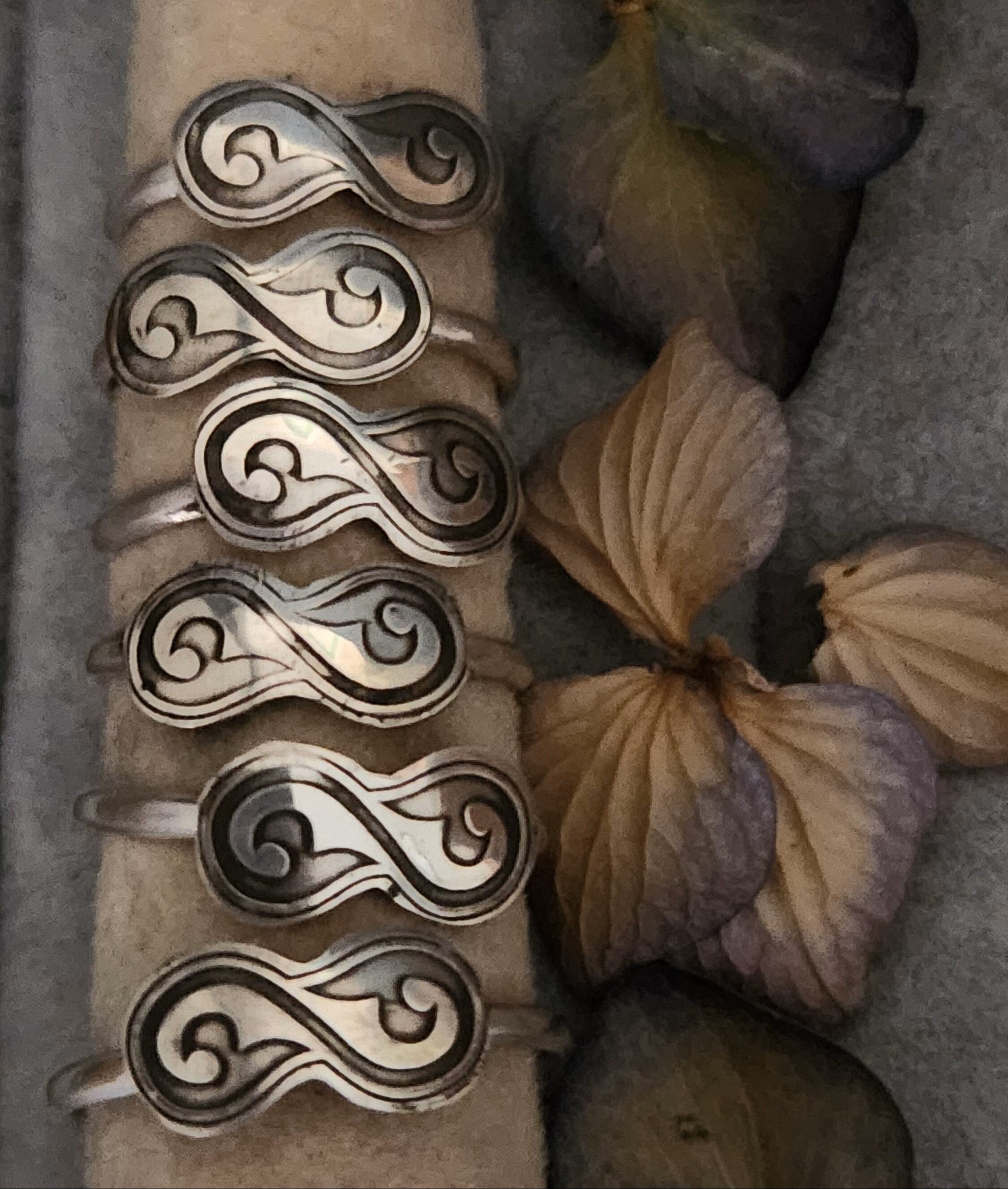 Qazmoiyn Kazakh ornament silver ring, stacking ring 5.jpg