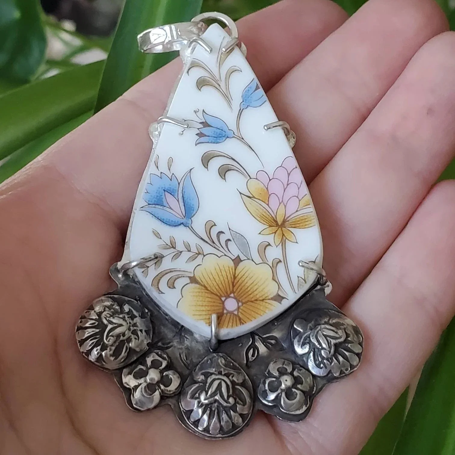 Solidarity with Ukraine upcycled china pendant in silver 7.jpg