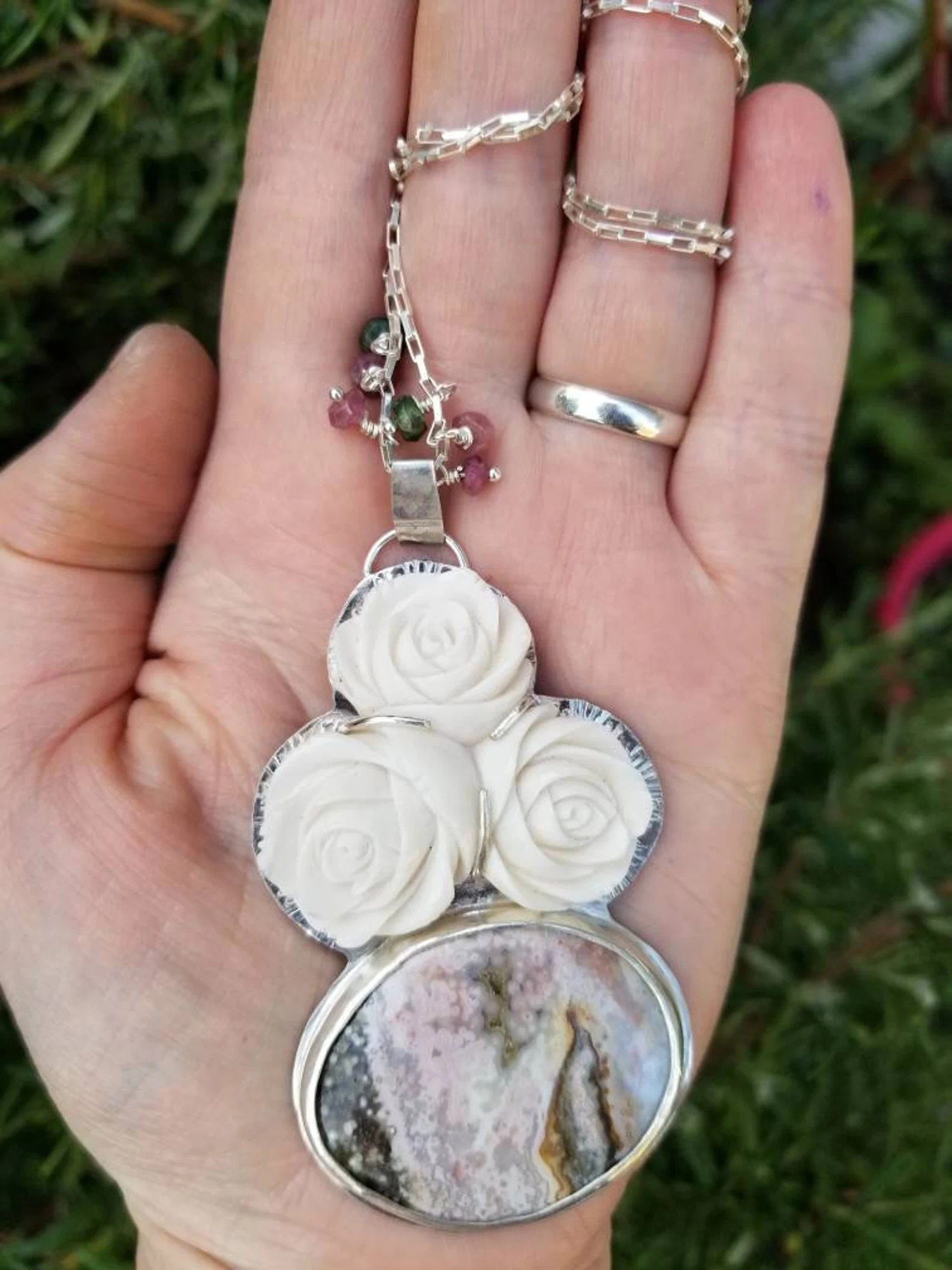 Roses Pendant