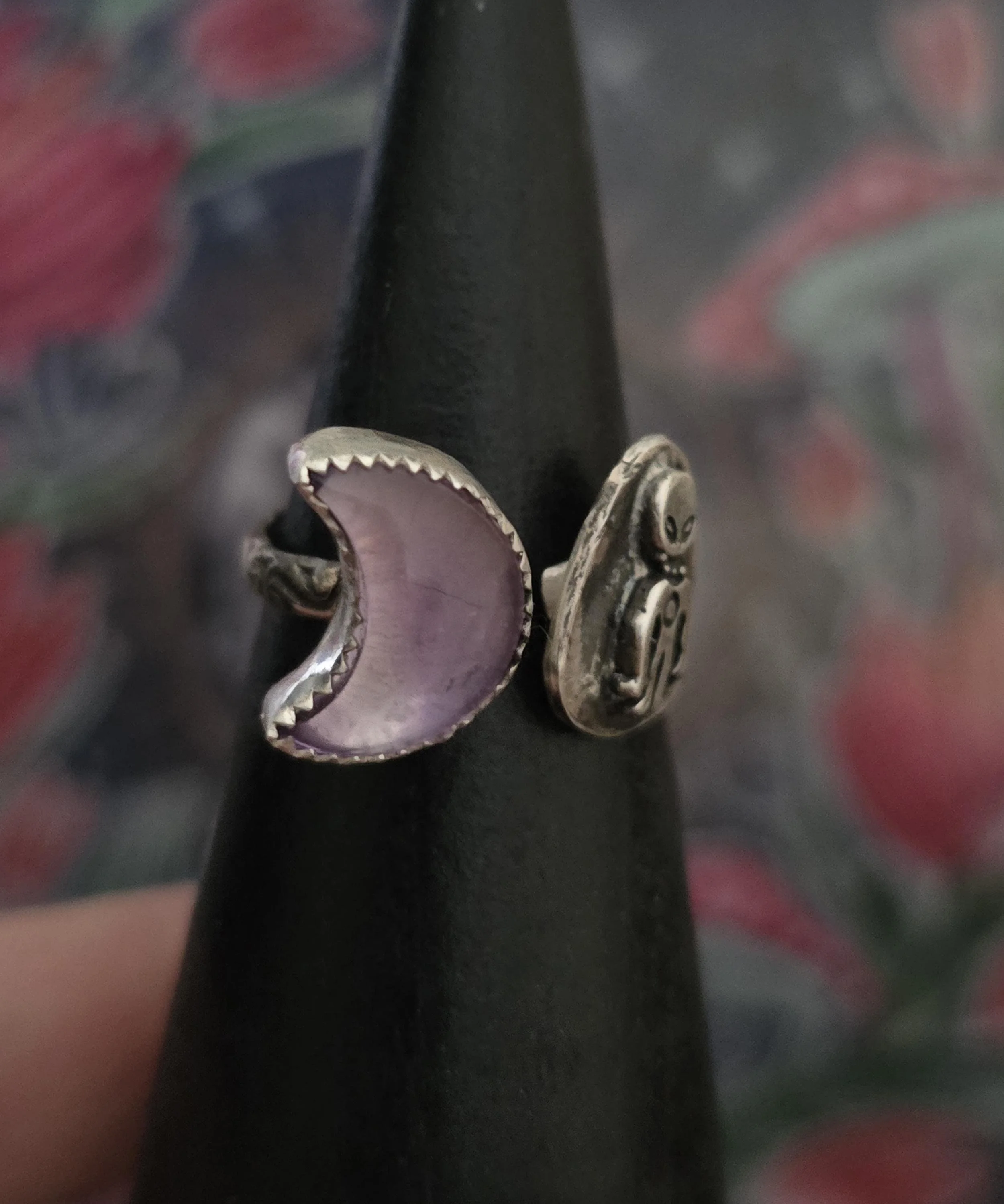 alienwithamethystmoon (3).jpg