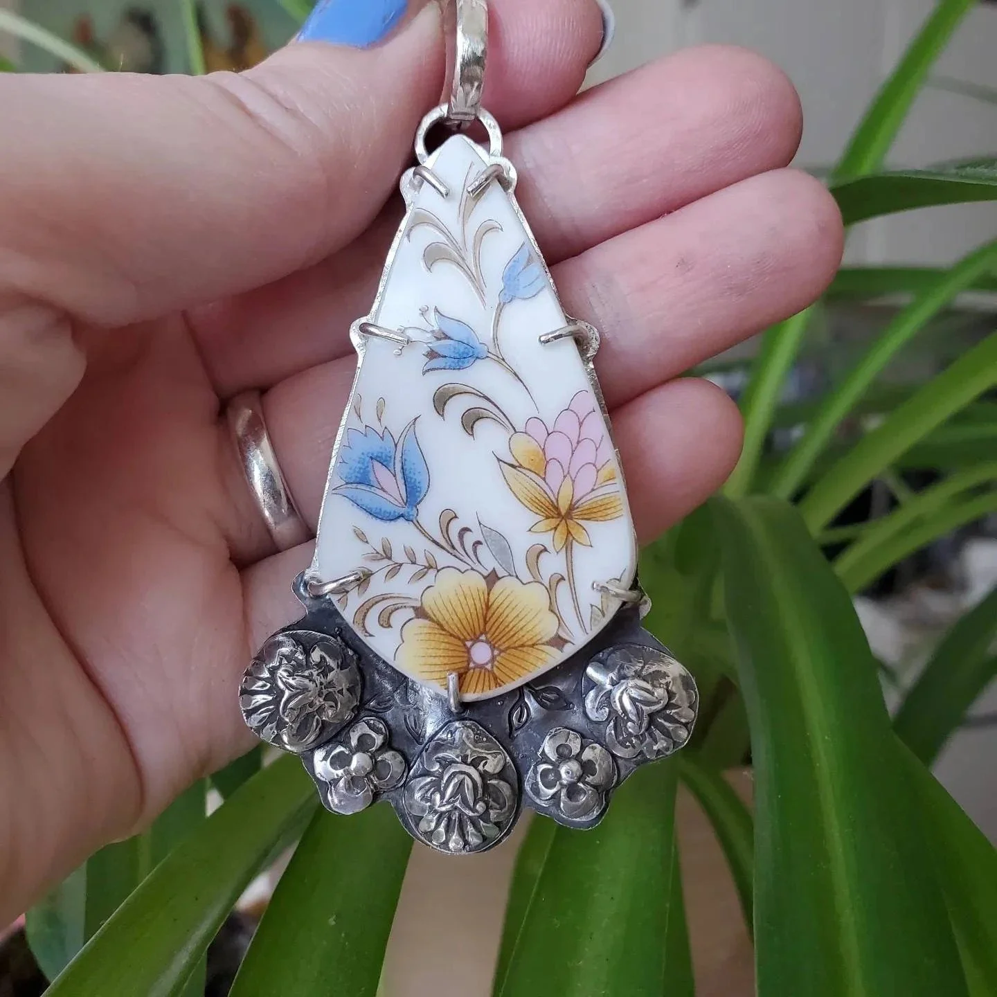 Solidarity with Ukraine upcycled china pendant in silver 6.jpg