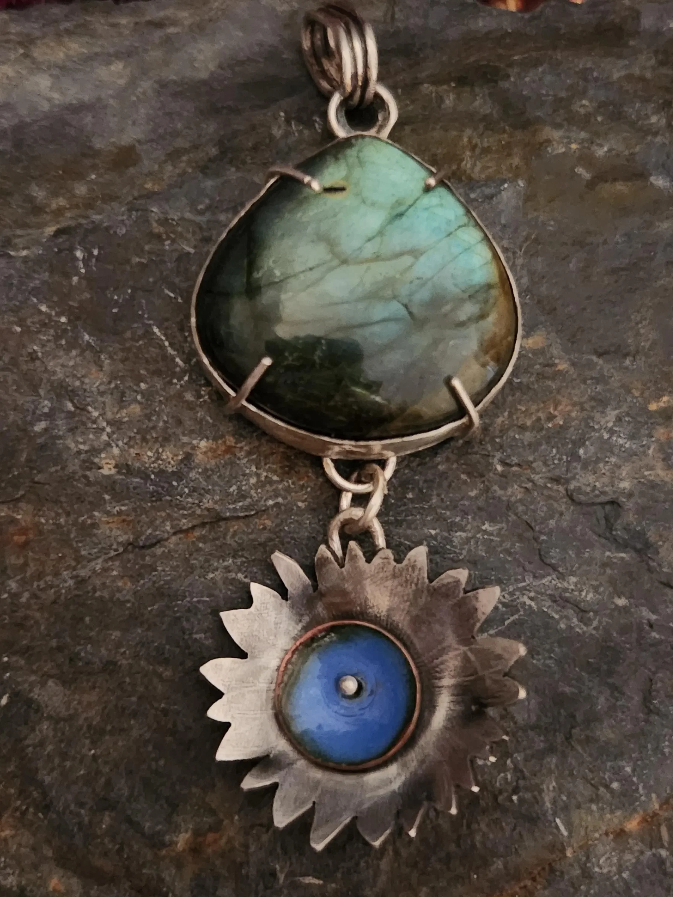 A Cornflower Labradorite Silver Pendant Artisan Jewelry