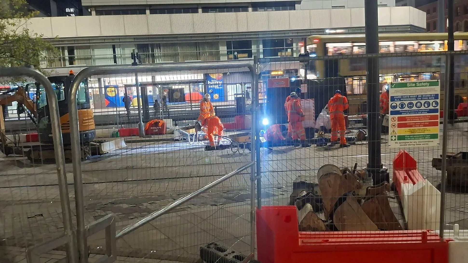 Workers at Piccadilly Gardens working on the MKT09P points, 27 September 2026.