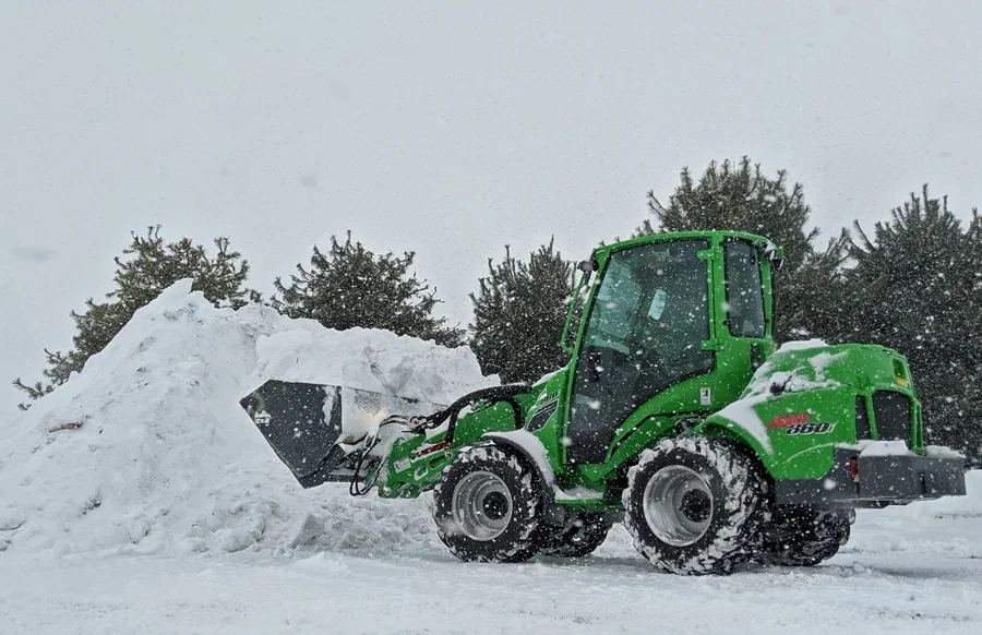 Residential and commercial snow removal and clearing services in Calgary.