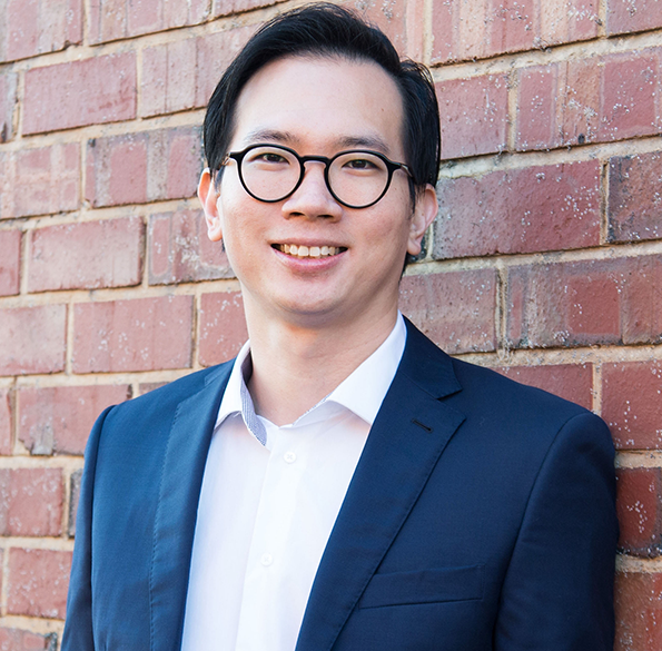 Vitreoretinal and Cataract Surgeon

Dr David Sia is a fellowship trained ophthalmologist who specialises in retinal diseases, cataracts and ocular oncology.