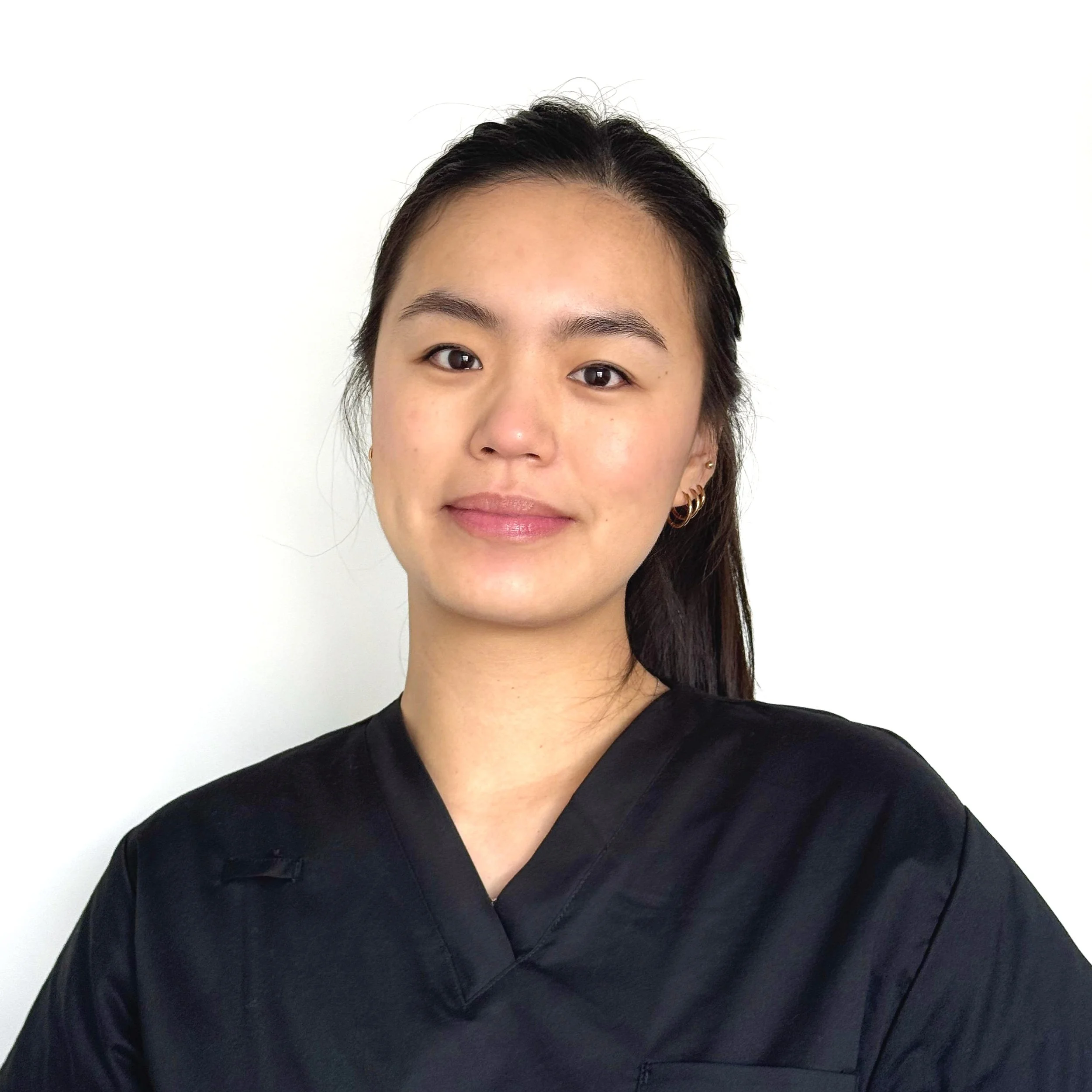 Optometrist

Jingsheng Li (Jess), BMedSc(VisionSc), MOptom, is an experienced clinical optometrist with a diverse background across metropolitan, regional, and rural Australia.