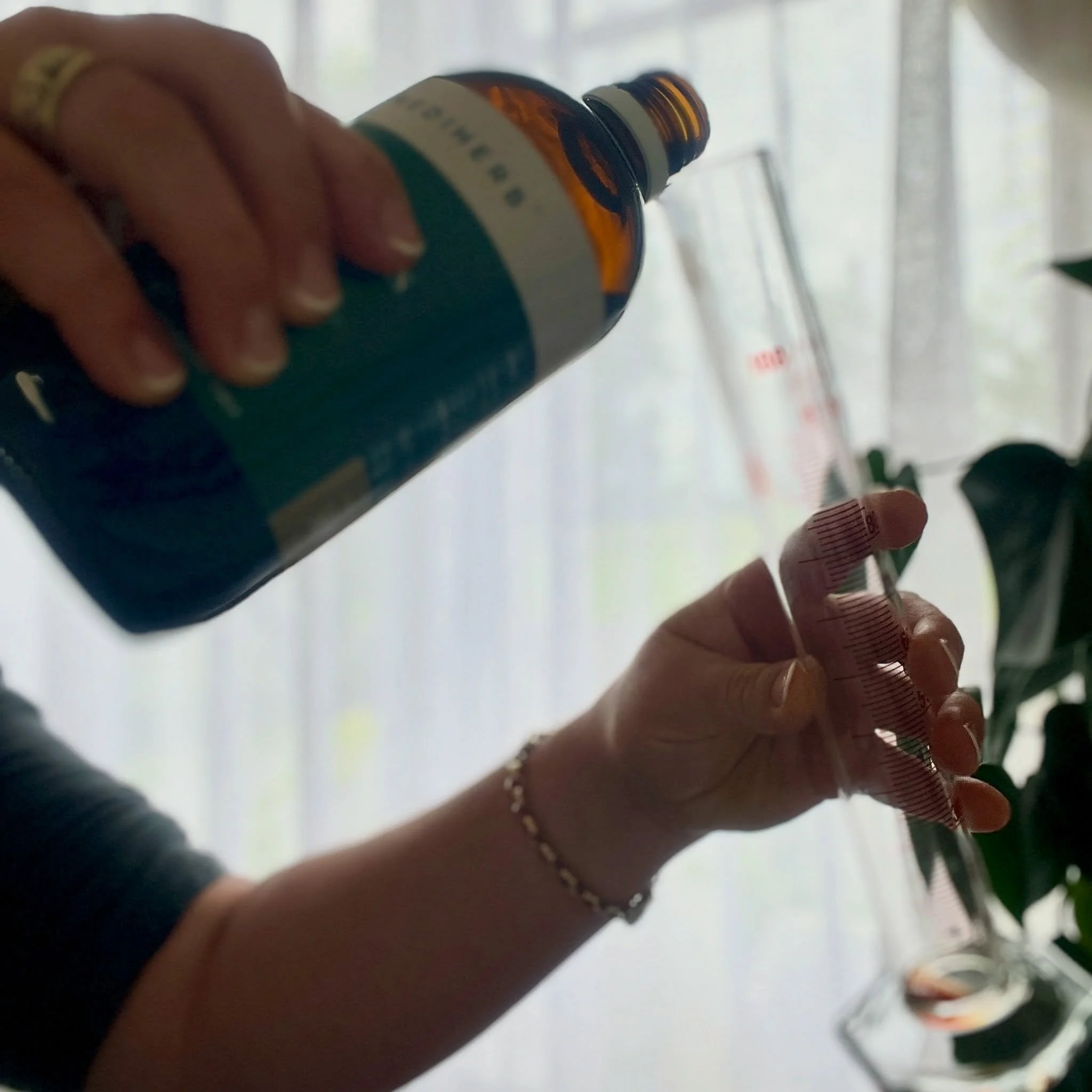 A quick snap making a fresh herbal tonic in the farm clinic dispensary today 🤍

Each formula is made individually with carefully selected herbs combined to gently support the body back into balance.

I absolutely love making herbal tonics. I&rsquo;v
