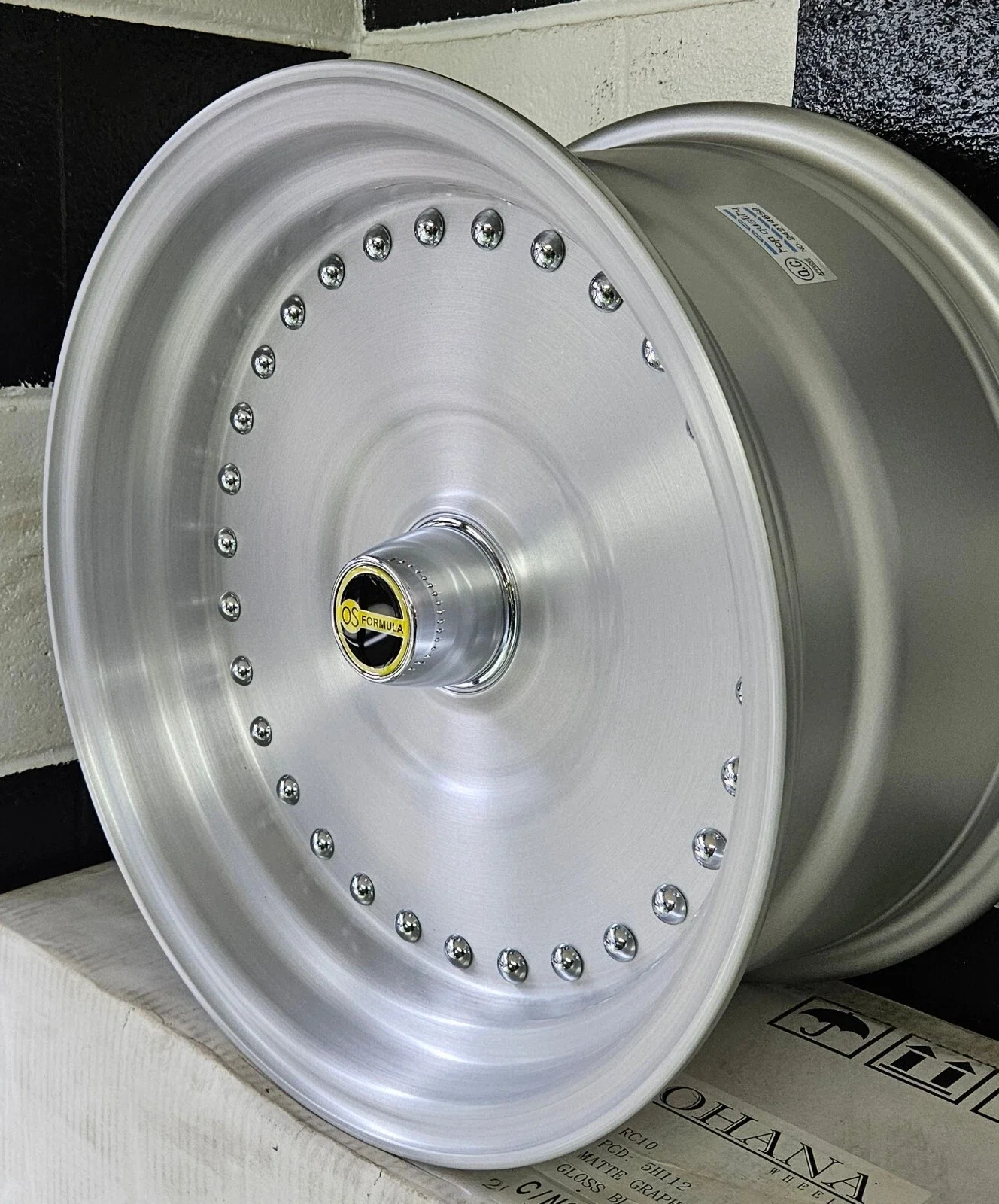 BURNOUT 2 15" x 6"  7"  8"