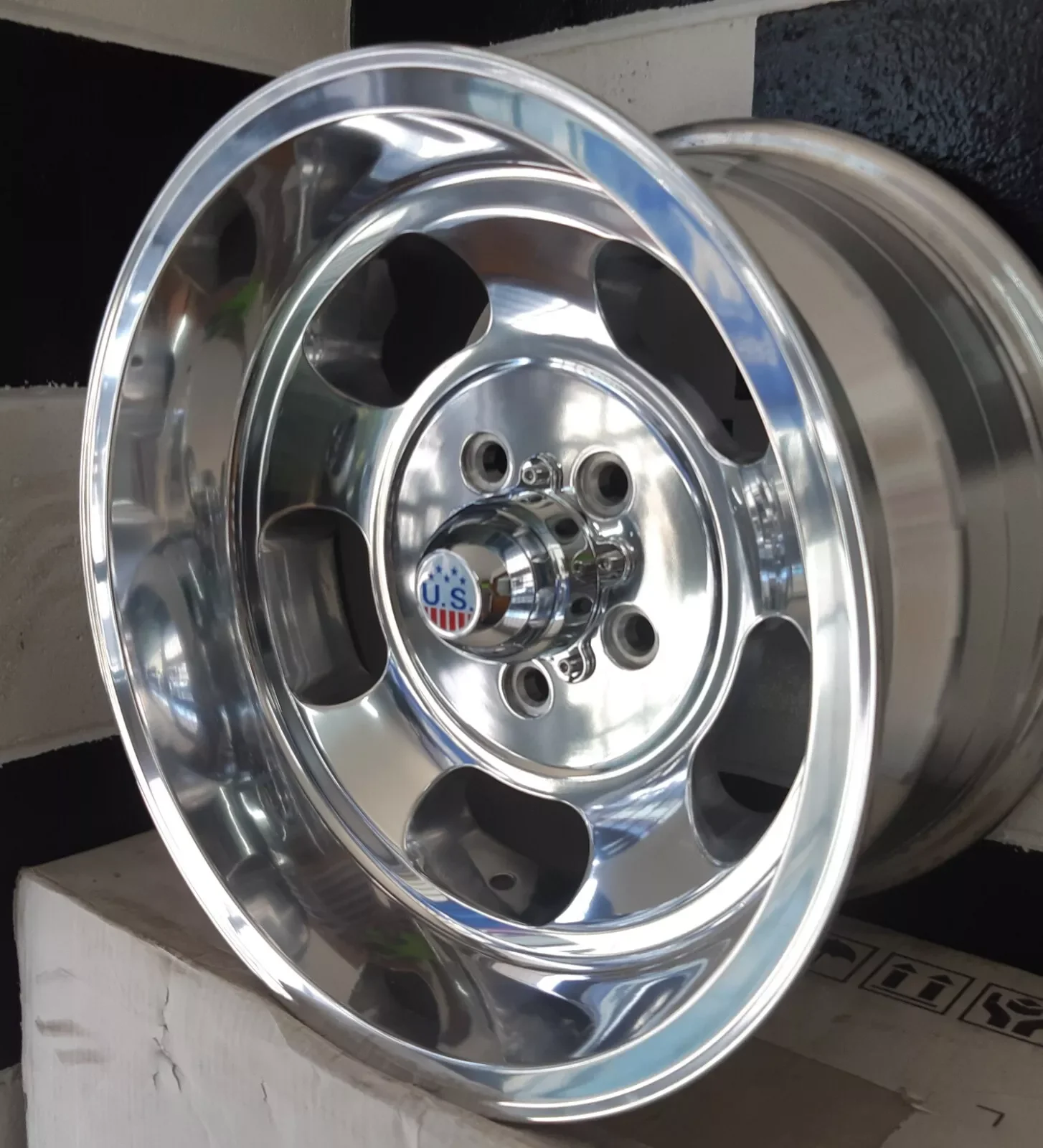 FORD US INDY 15" x 8" 9"
