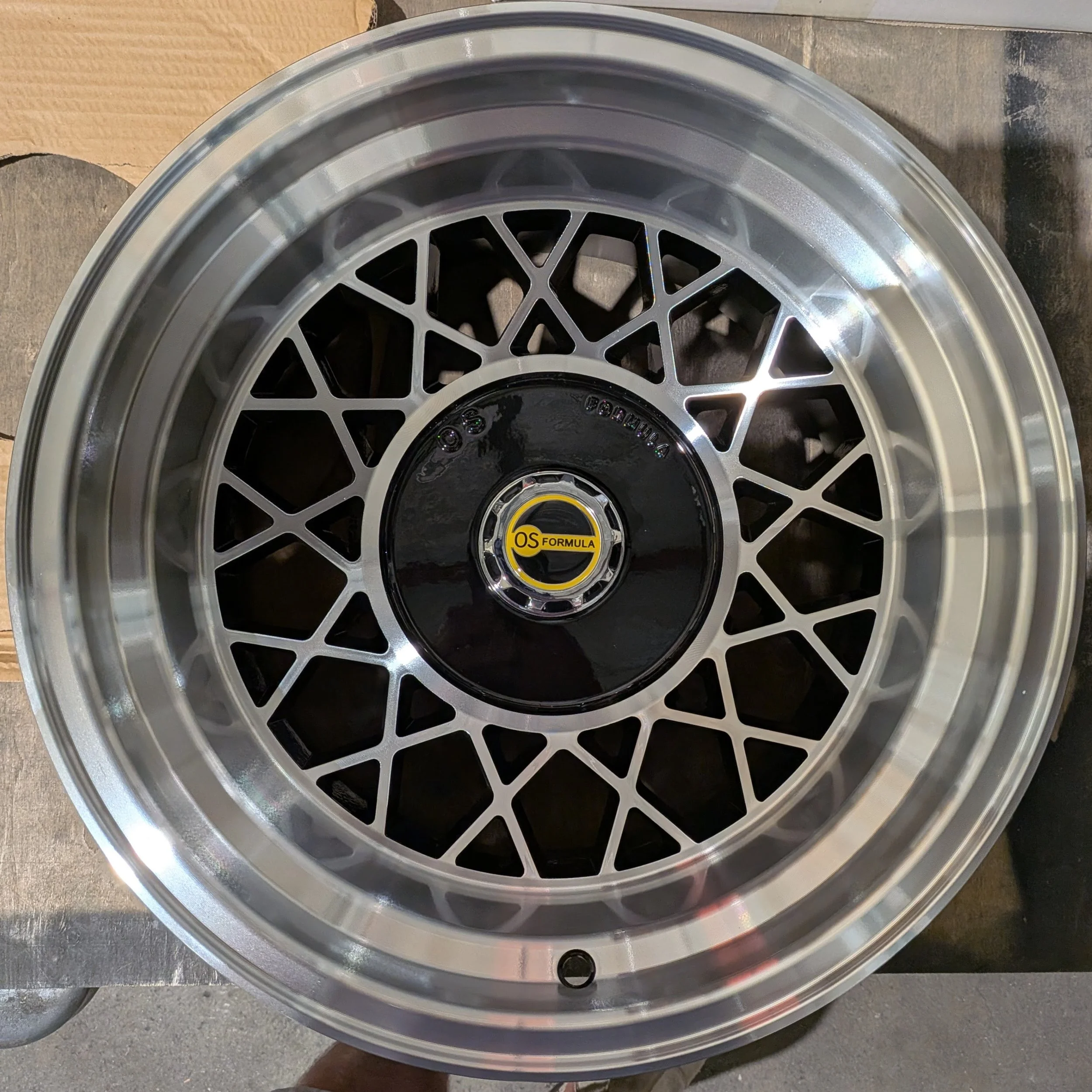 15" HOTWIRE