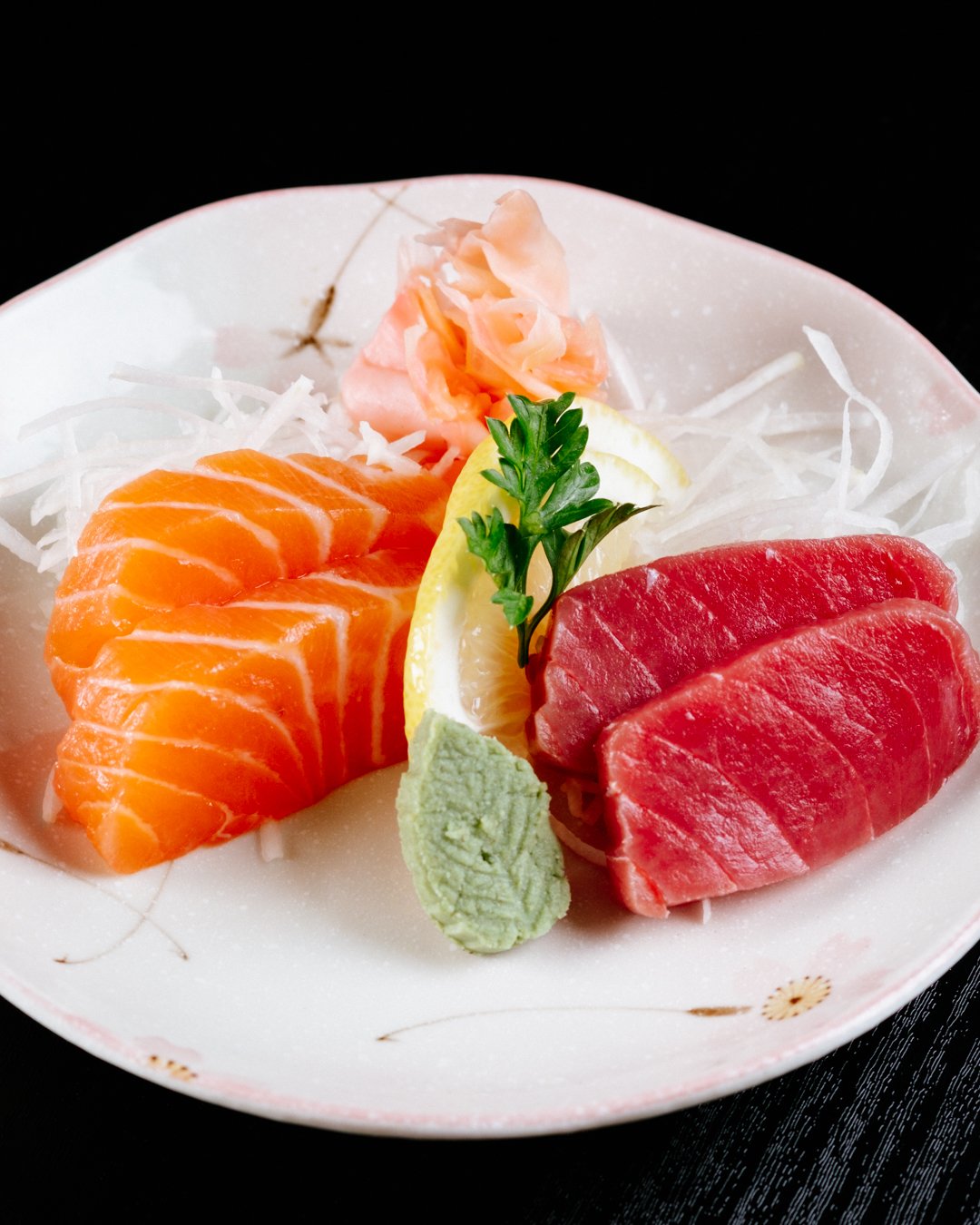 Salmon &amp; Tuna Sashimi.
Perfect thickness, unmatched freshness &mdash; this is what true sashimi should be.

Sushi that makes you say Sooo Good
Sooo Sushi | Japanese Sushi Restaurant

Olympia Plaza
Shop 101/640 Oxley Rd, Corinda QLD 4075
TUE-SUN 1