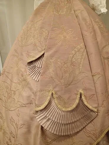 "Othello" 
Arizona Repertory Theatre 
Costume Design by Patrick Holt