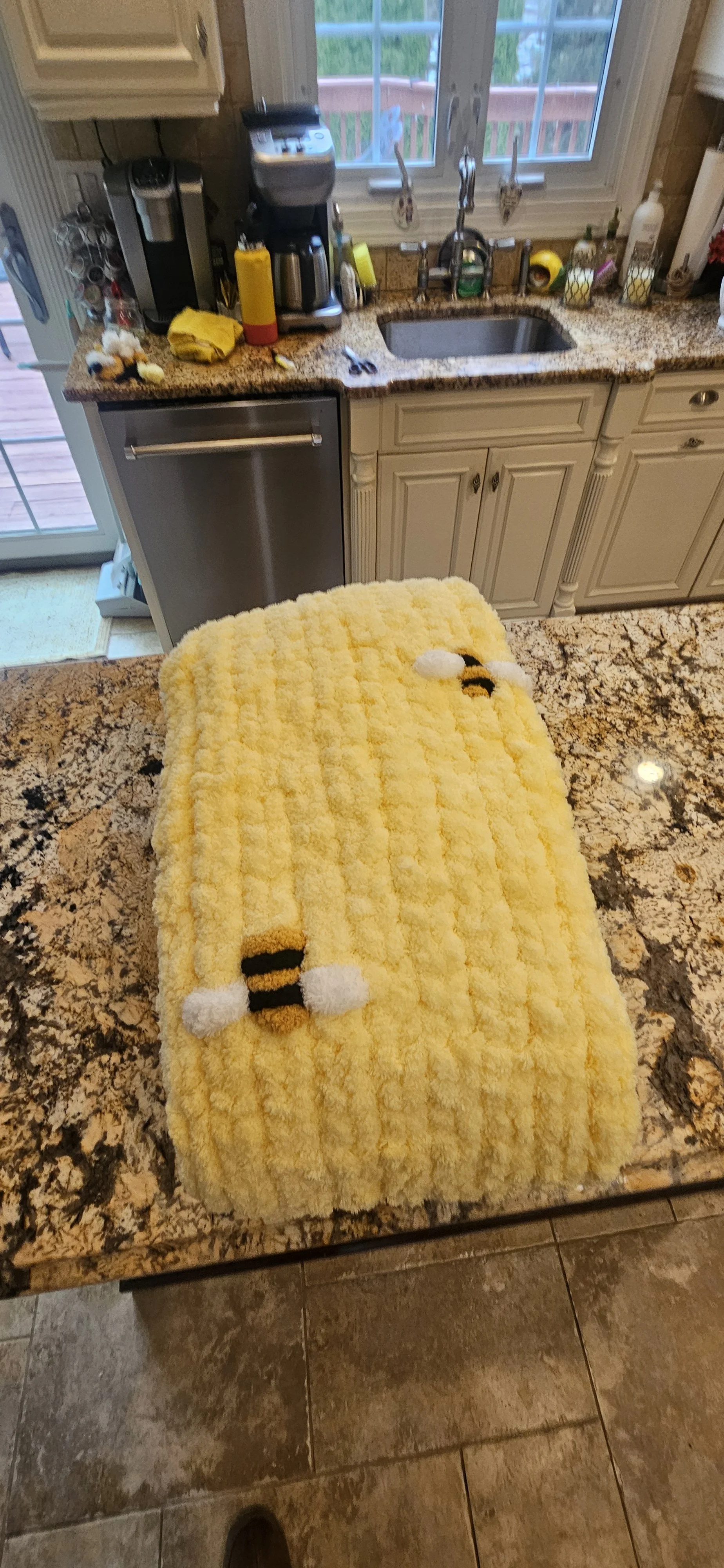 Bee Blanket 8.jpg