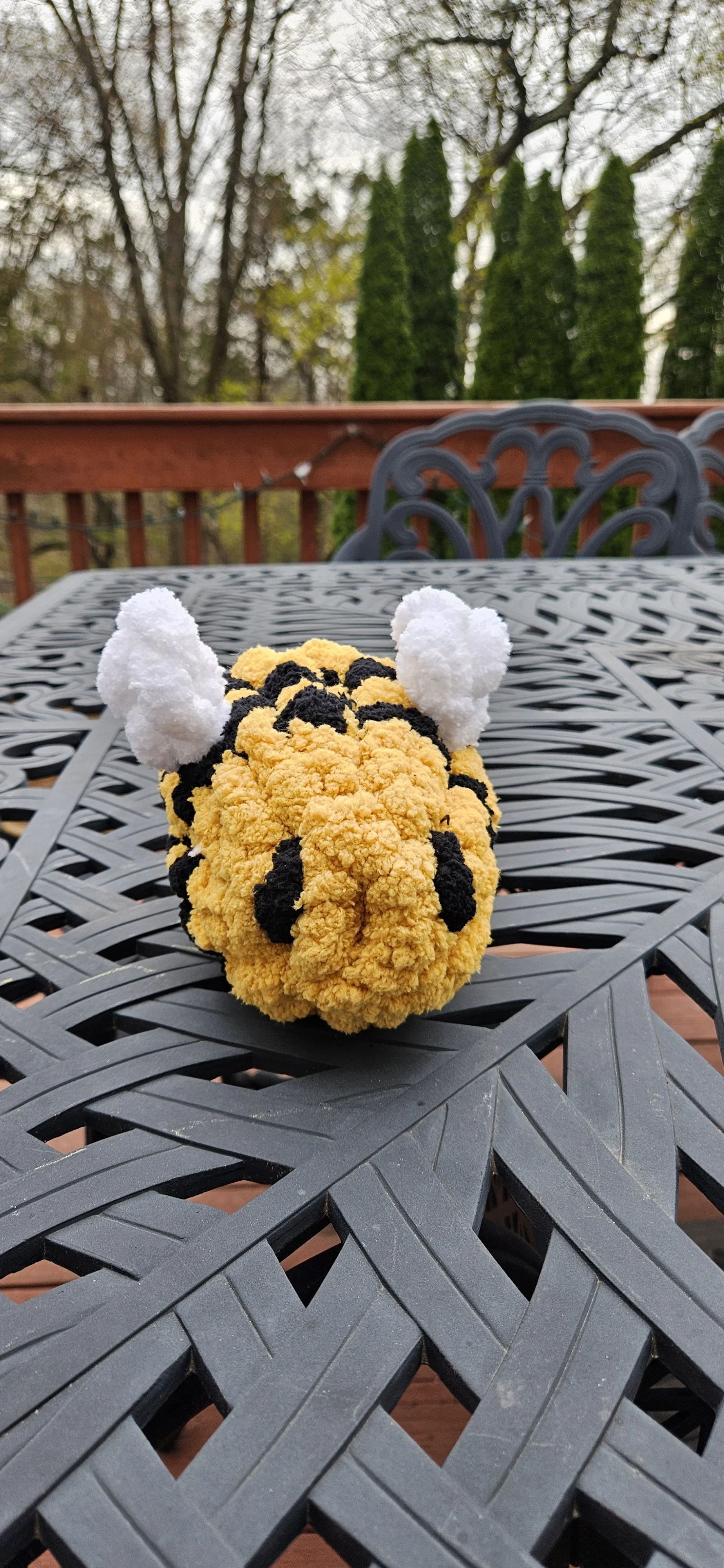 Bee 1.jpg