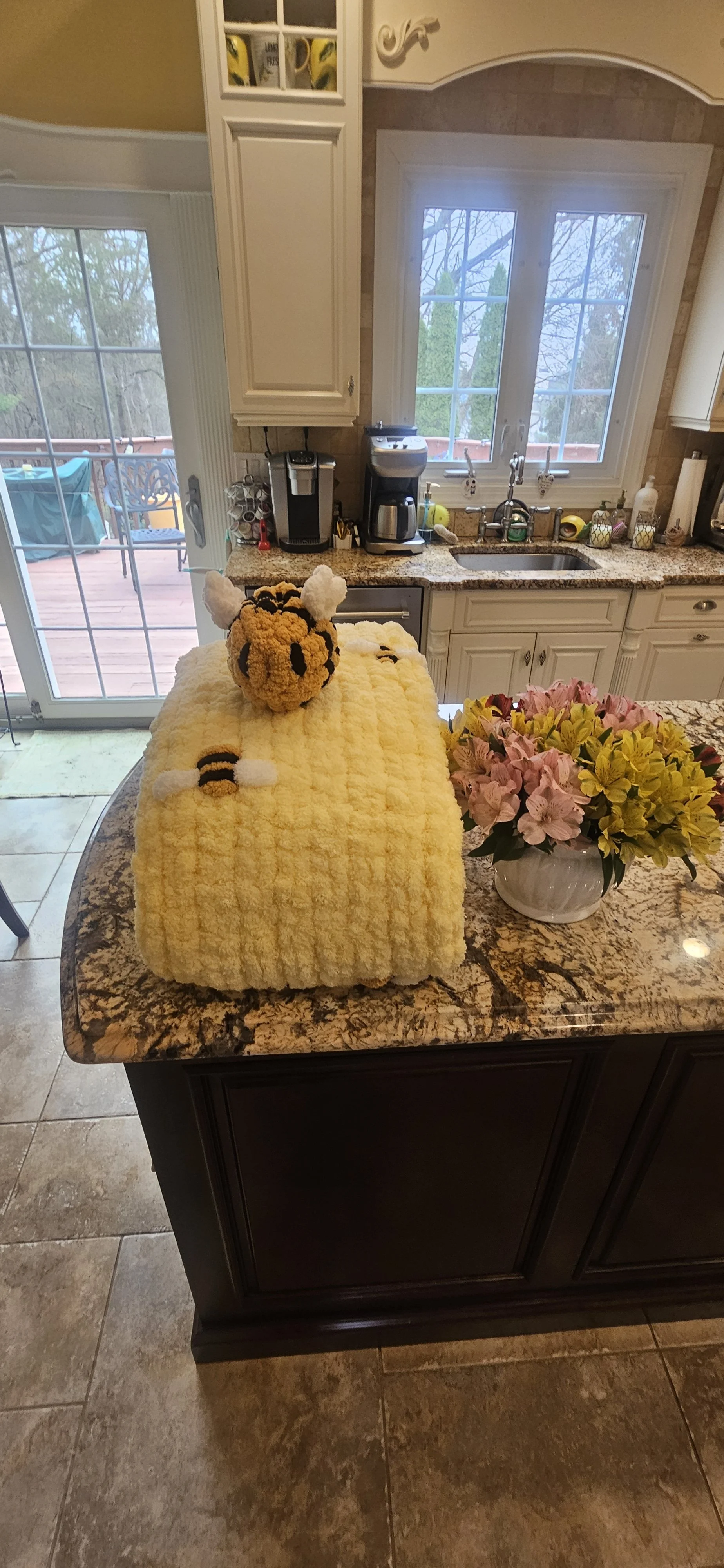 Bee Blanket 2.jpg