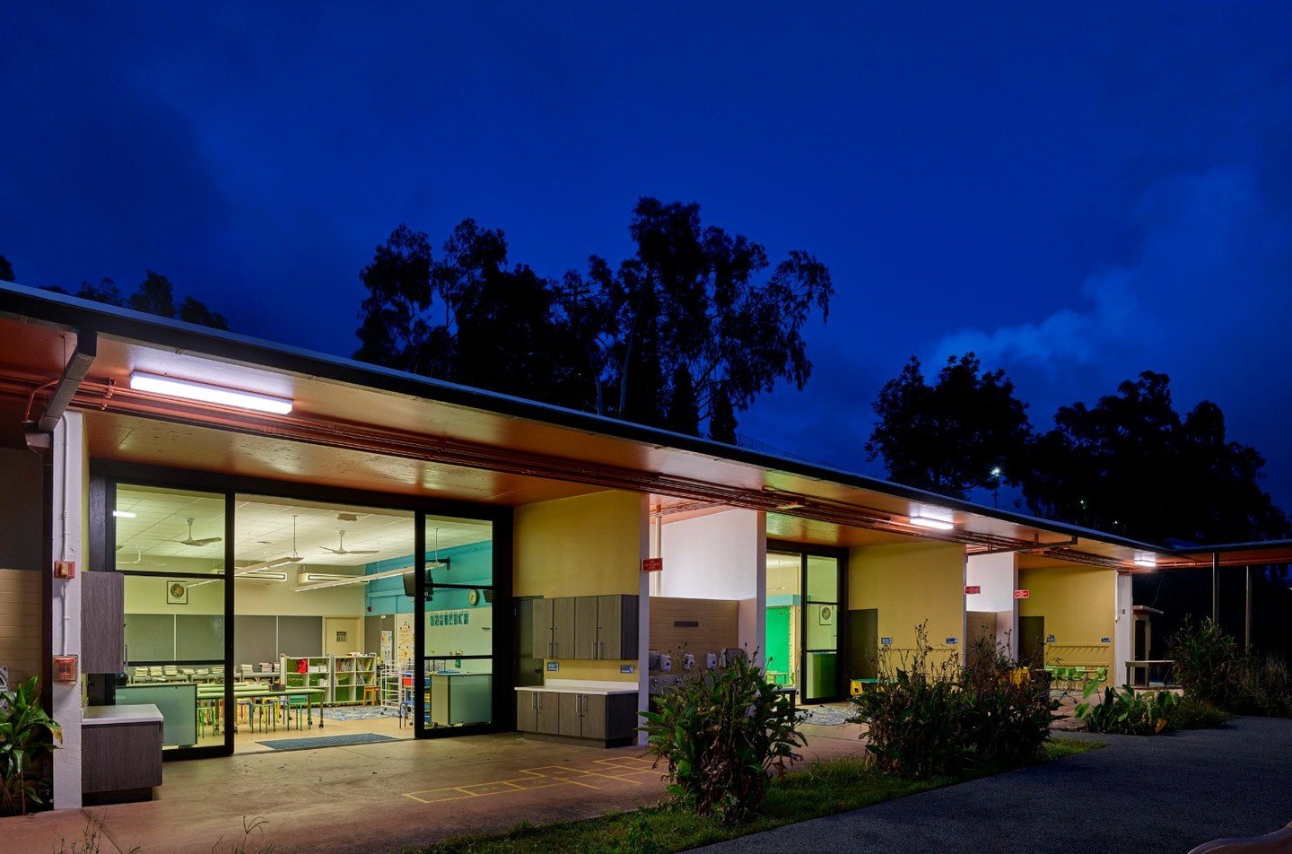 In 2016, Ferraro Choi was honored to partner with Kamehameha Schools on the thoughtful renovation of four historic buildings&mdash;Nāhiʻenaʻena, Kānekapolei, Keolaokalani, and Kūihelani&mdash;at the Kapālama Campus. Originally built in 1954, these in