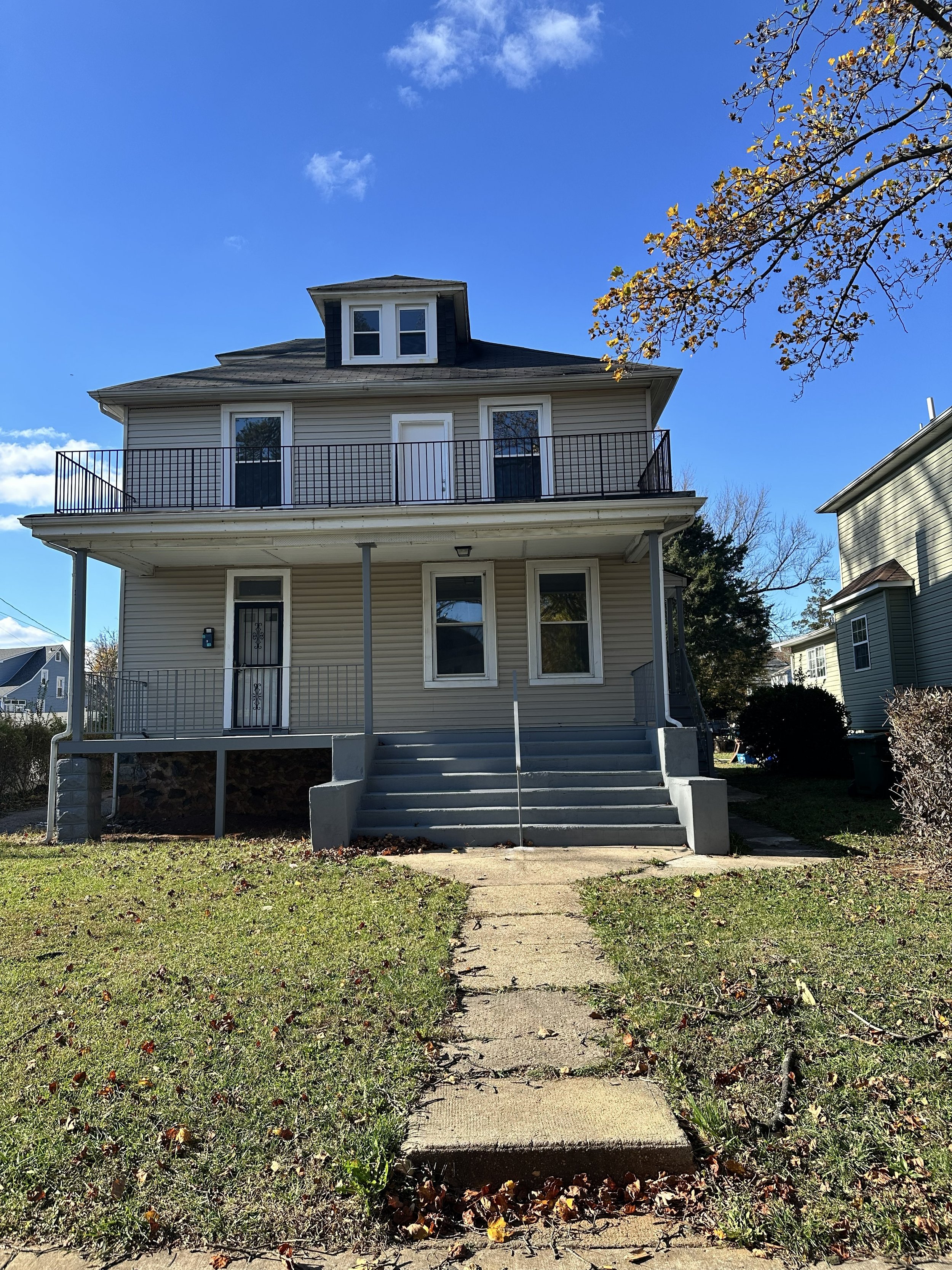 3608 Howard Park Ave Unit 1 (1).jpg