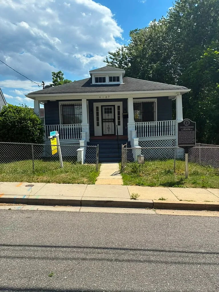 6107 Foote Street, Capitol Heights, MD 20743 - 5 Bedrooms, 2 Bathrooms - $4200.00