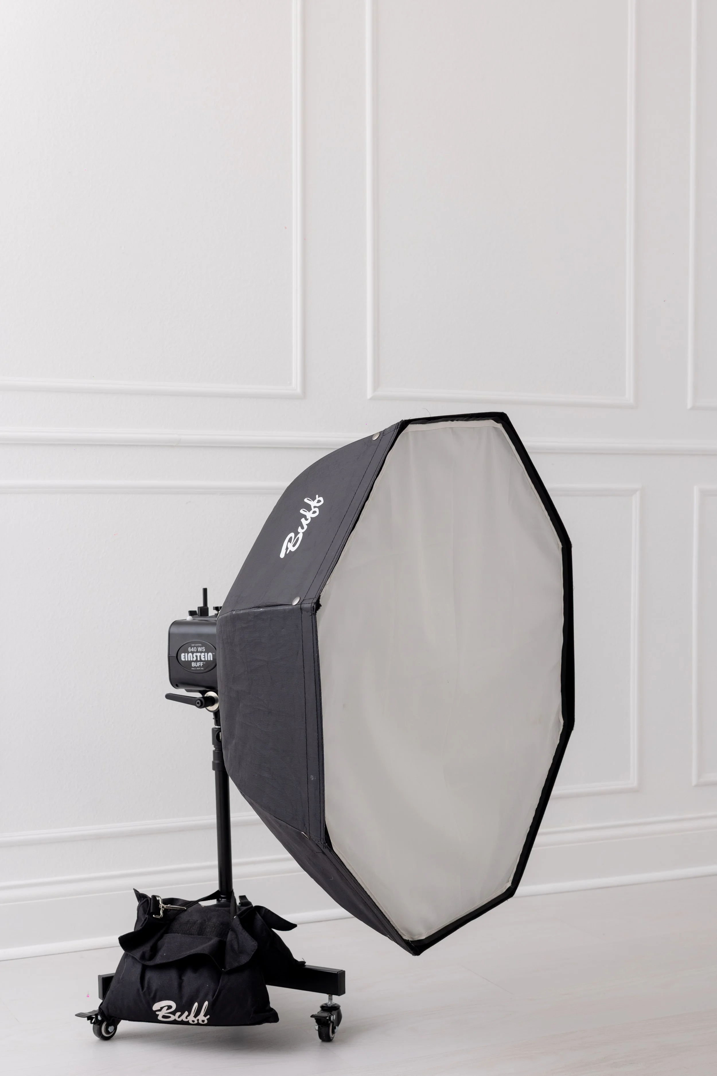 equipment at the content house studio 2025 CARO MONT PHOTOGRAPHY ORLANDO FL-5.jpg