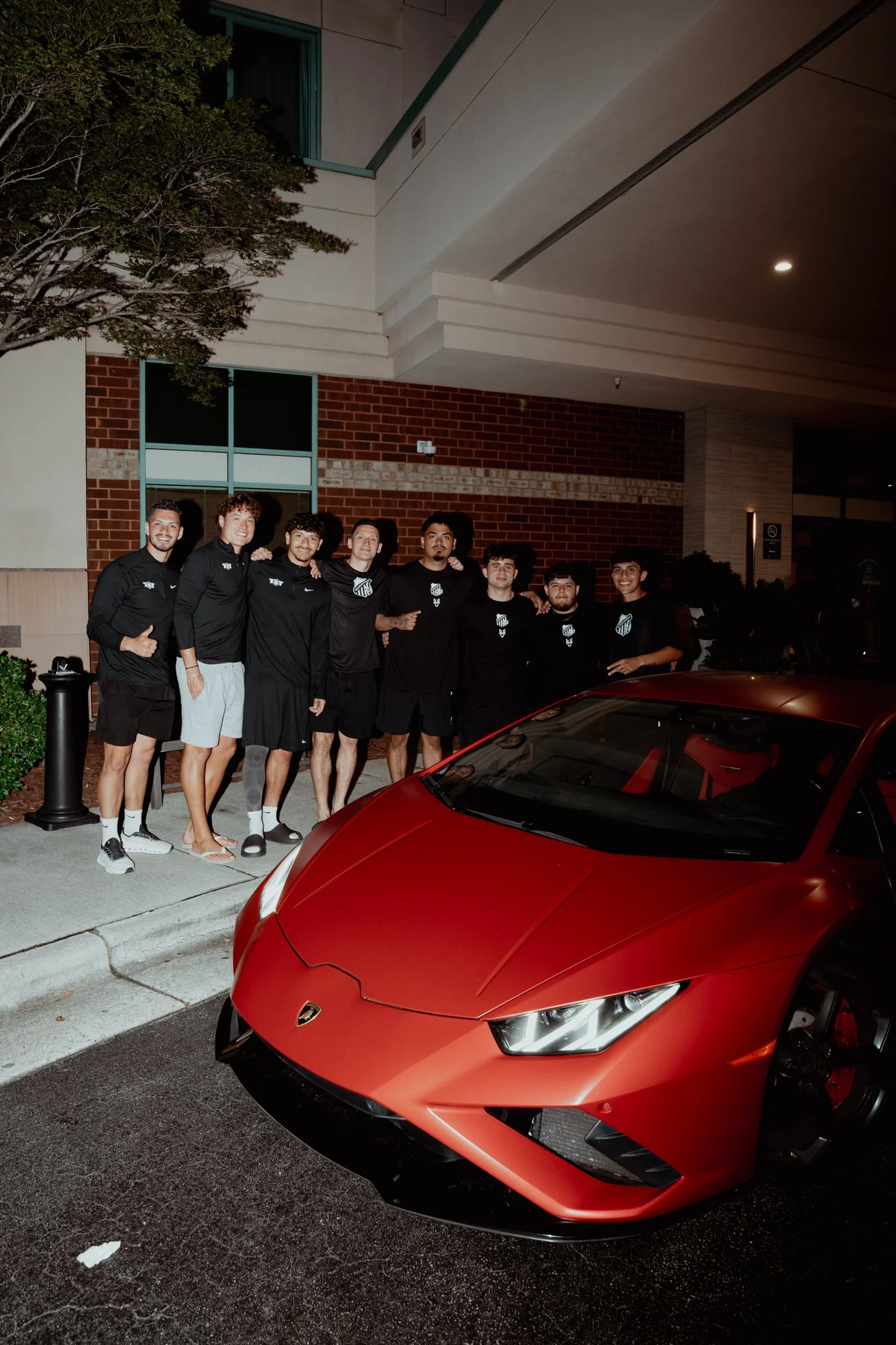 Lambo-8.jpg