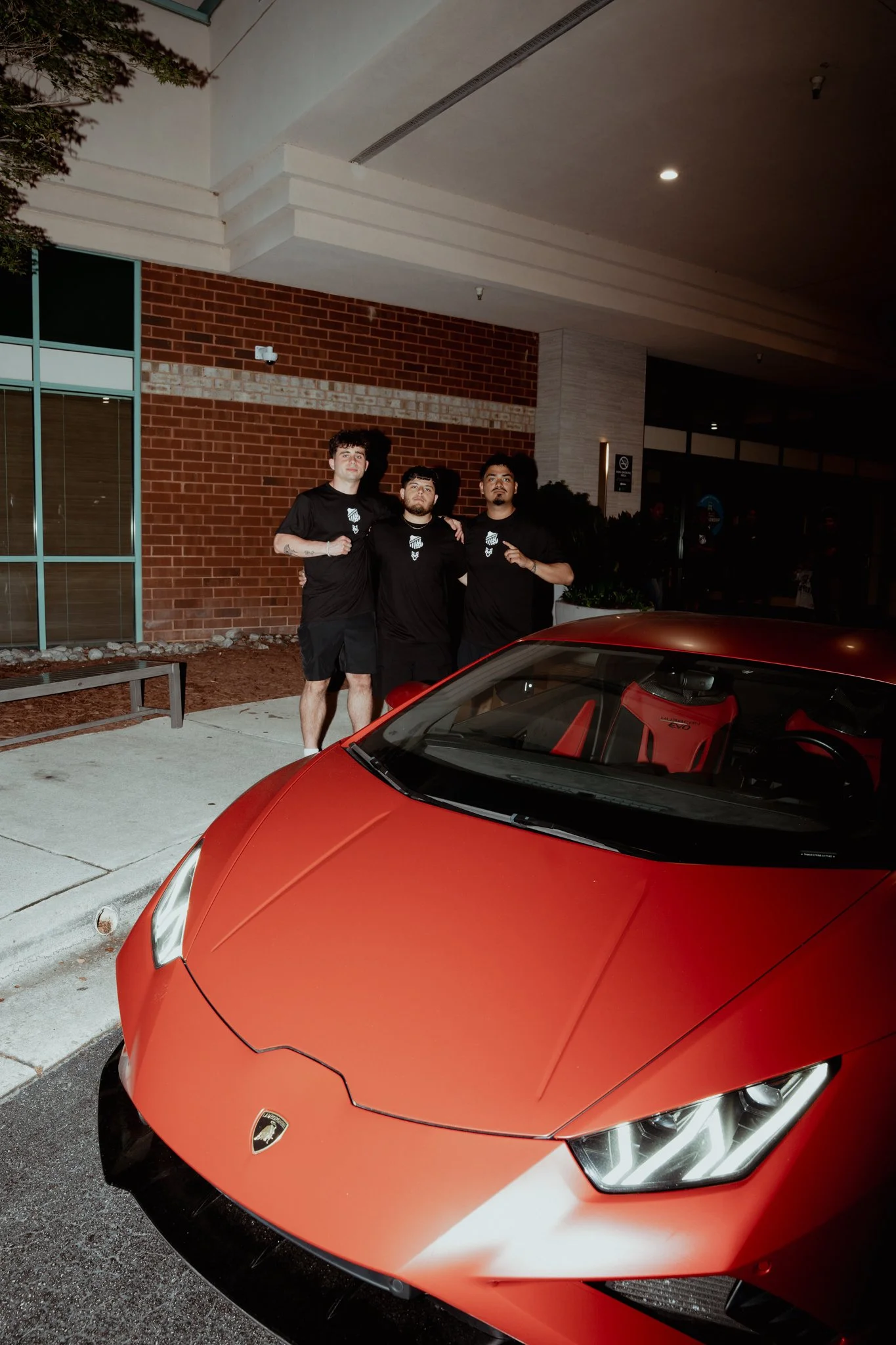 Lambo-6.jpg