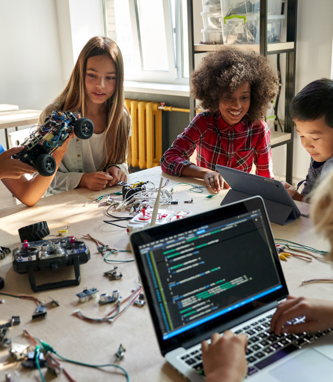 youth participating in robotics and coding class-bdpa-twin cities