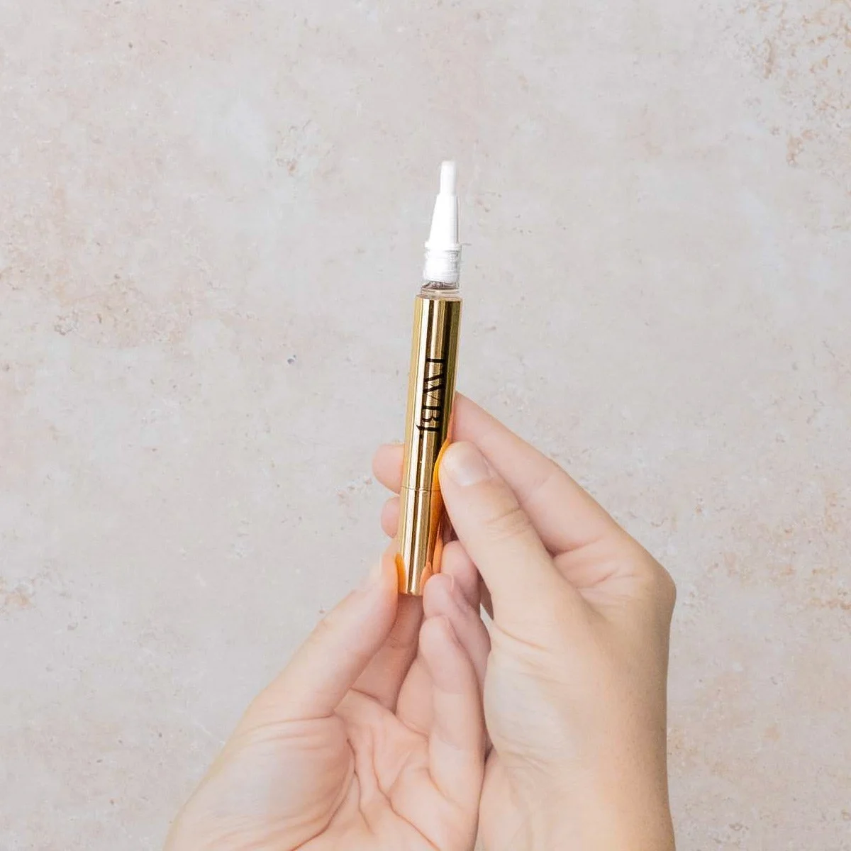 TWBJ-Teeth-Whitening-Polish-Pen-054.jpg