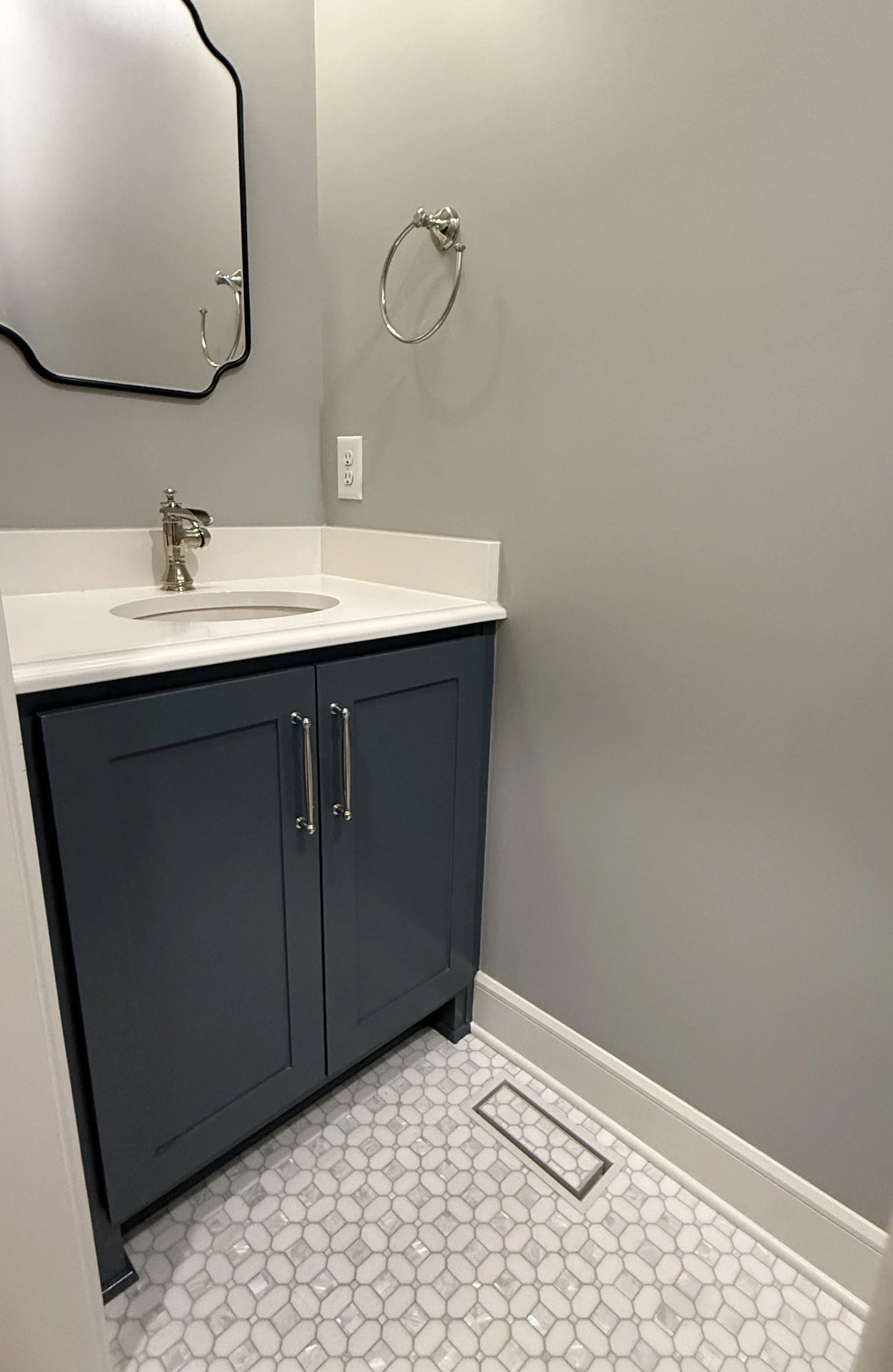 Myers-Beck-powder-room (1).jpeg