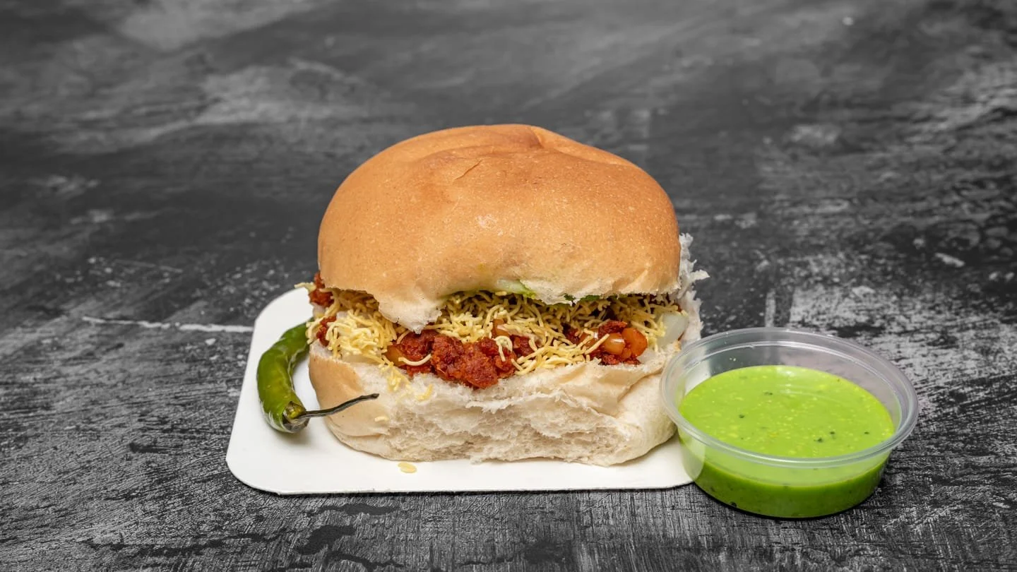 WhatsApp Image 2025-11-18 at 19.26.23 (3).jpeg