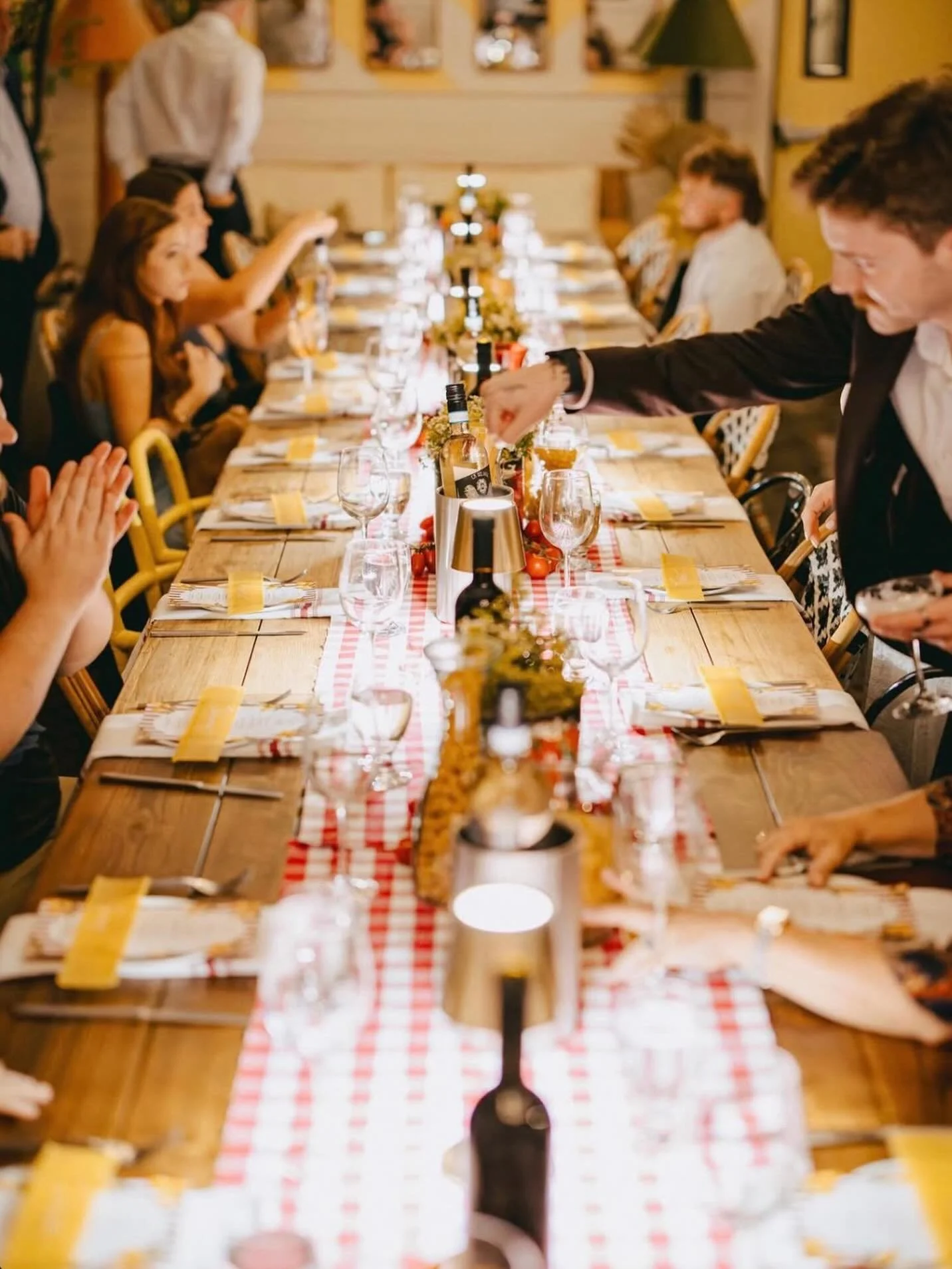 Long tables, long nights 💛
party inquiries at the link in our bio!
📸 @gelfman.photography
