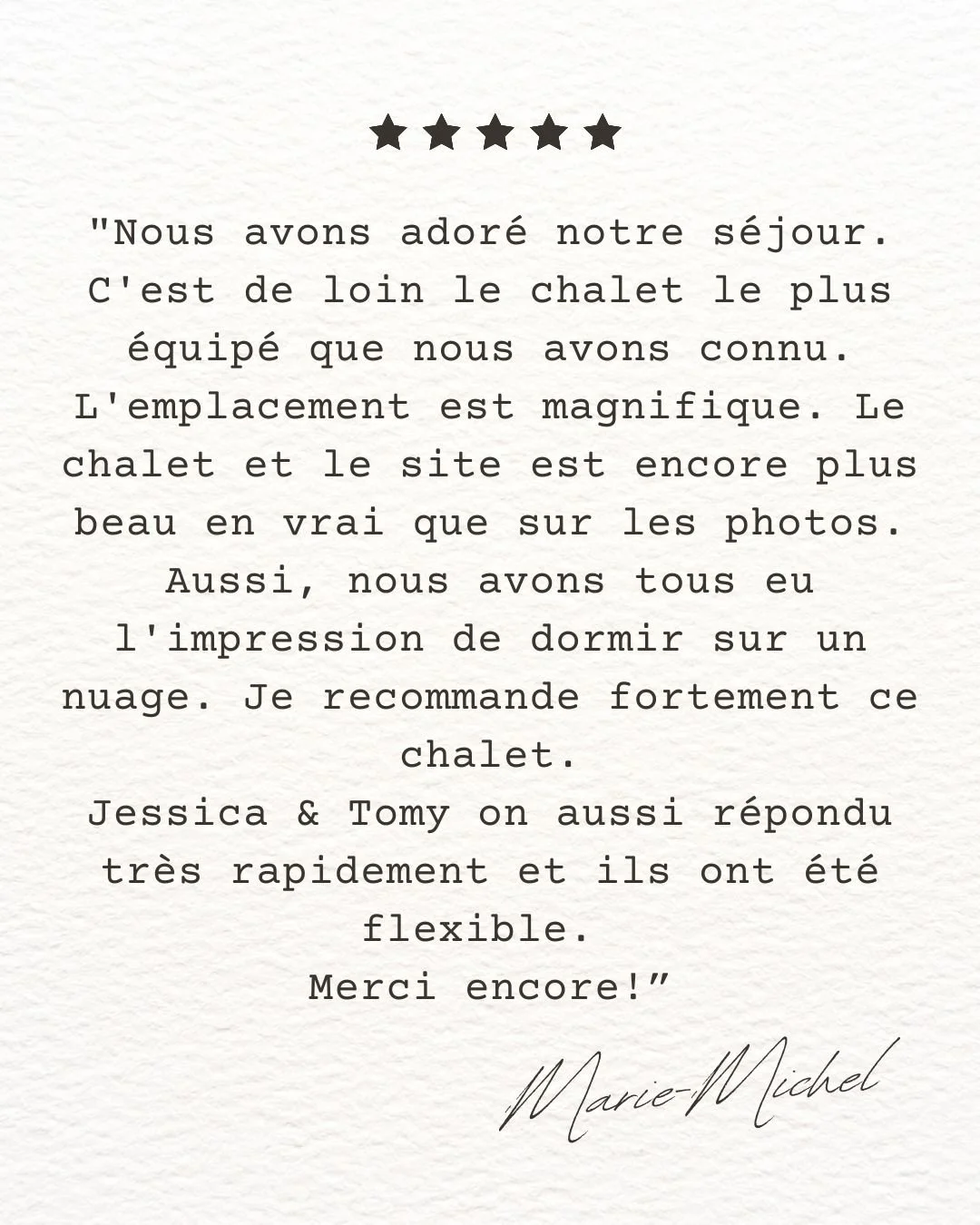 Une page avec une critique écrite en français, décoration de cinq étoiles en haut, et une signature manuscrite en bas, sur un fond de papier beige.