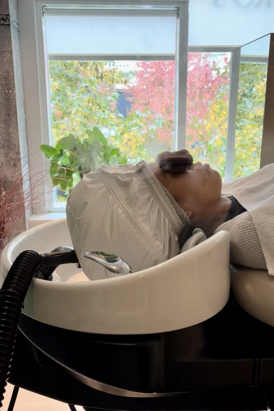 What Is a Japanese Head Spa? Benefits for Hair and Mind