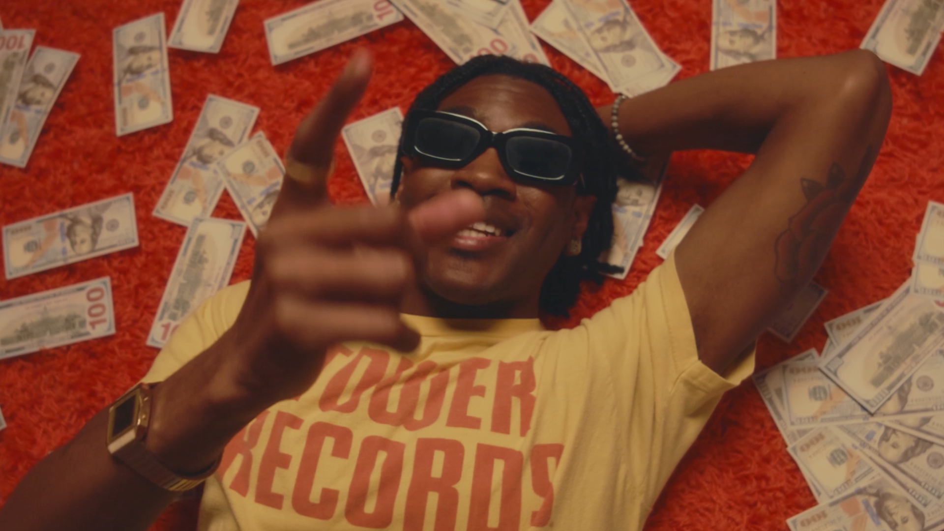 Sequence 01.00_01_53_02.Still007.png