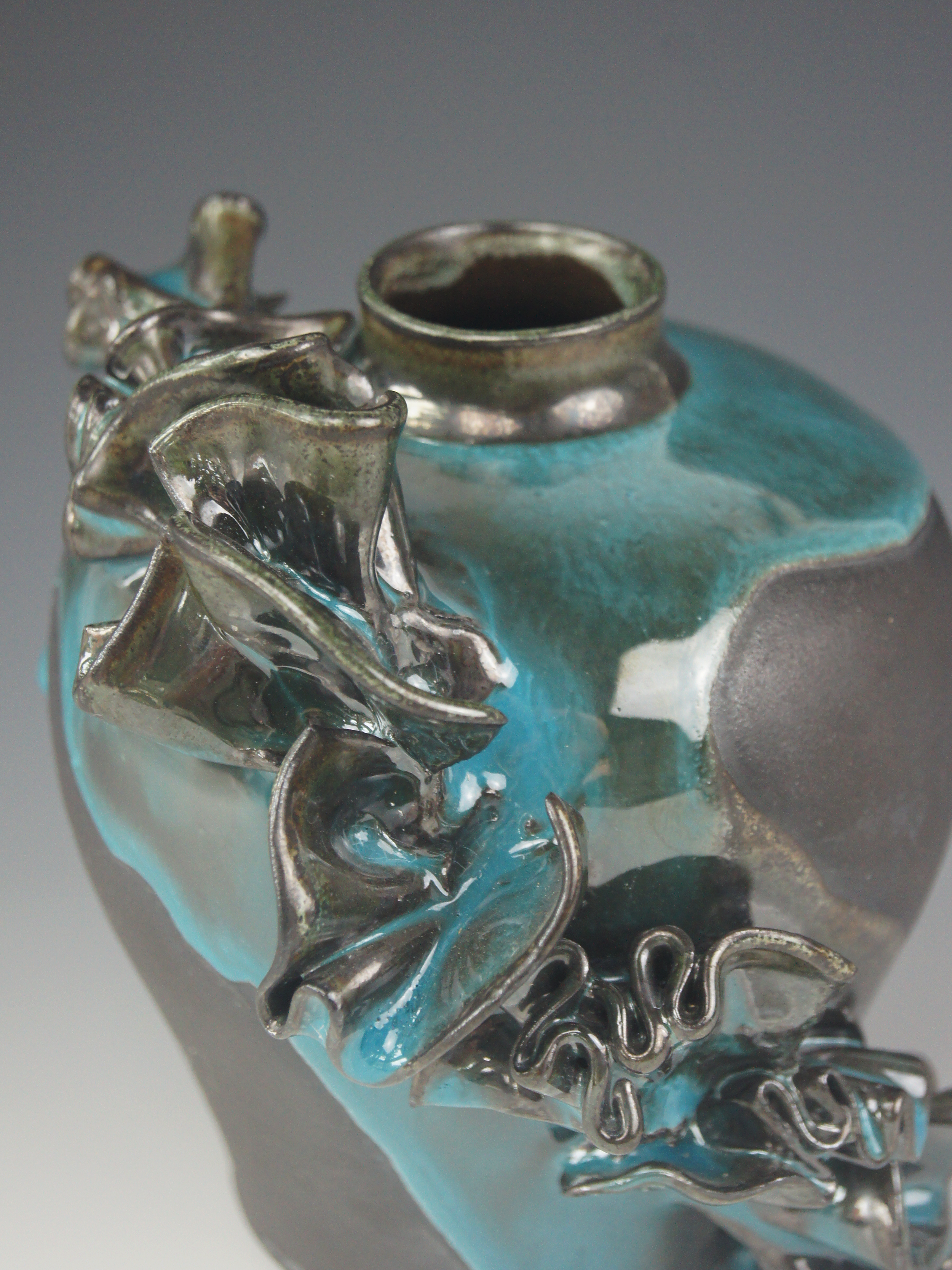 teal bottle 2.png