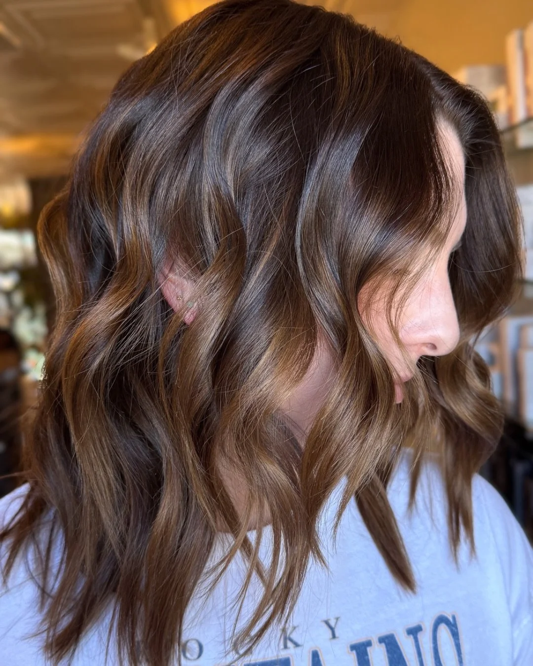Some clients don&rsquo;t want to be blonder. They want their brunette to look like this.

Hallie wove warm ribbons through this base so the depth stays rich and the light only catches where it should. No streaks at the front, no band at the regrowth.