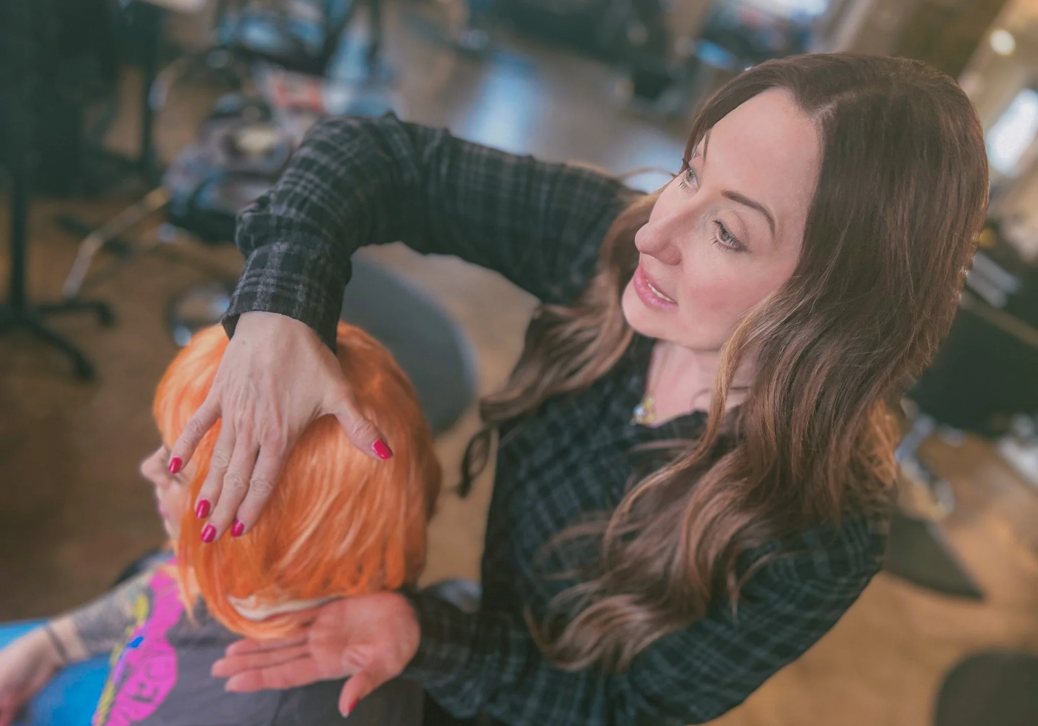 Sonia explains solutions to her guest's unhappy hair situation.