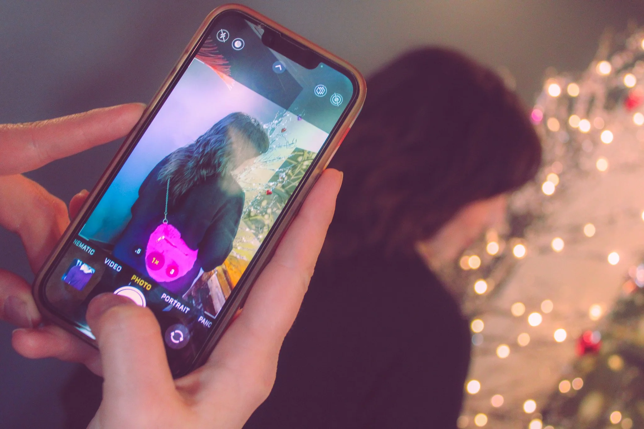 A hair stylist gets a client photo during the February holiday.