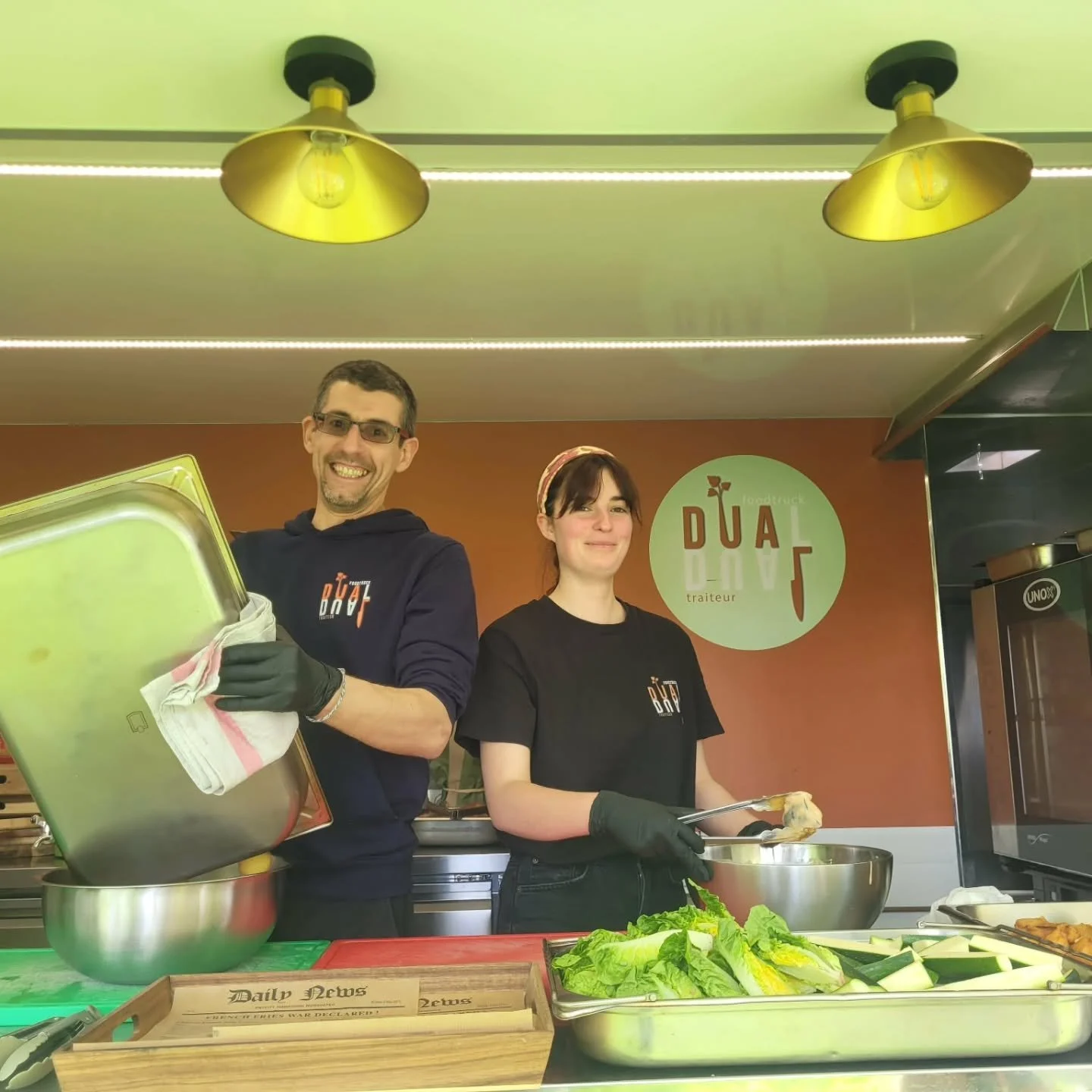 1 an de DualFood 🎉

Aujourd&rsquo;hui, on prend un moment pour r&eacute;aliser&hellip; d&eacute;j&agrave; 1 an que l&rsquo;aventure Dual Food a commenc&eacute; ❤️

Une ann&eacute;e intense, remplie de d&eacute;fis et de rencontres... Et aujourd&rsqu