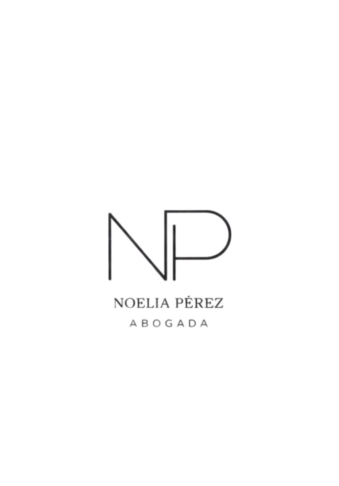 Logotipo con las letras 'NP' y texto 'Noelia Pérez, Abogada' en letras negras sobre fondo blanco.