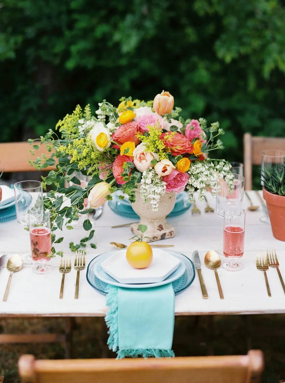 Summer Tables: Inspiration For Your Next Dinner Party